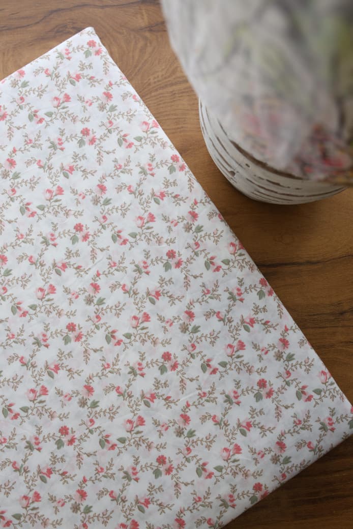 Bedsheets - Queen soft cotton floral bedsheets Vintana