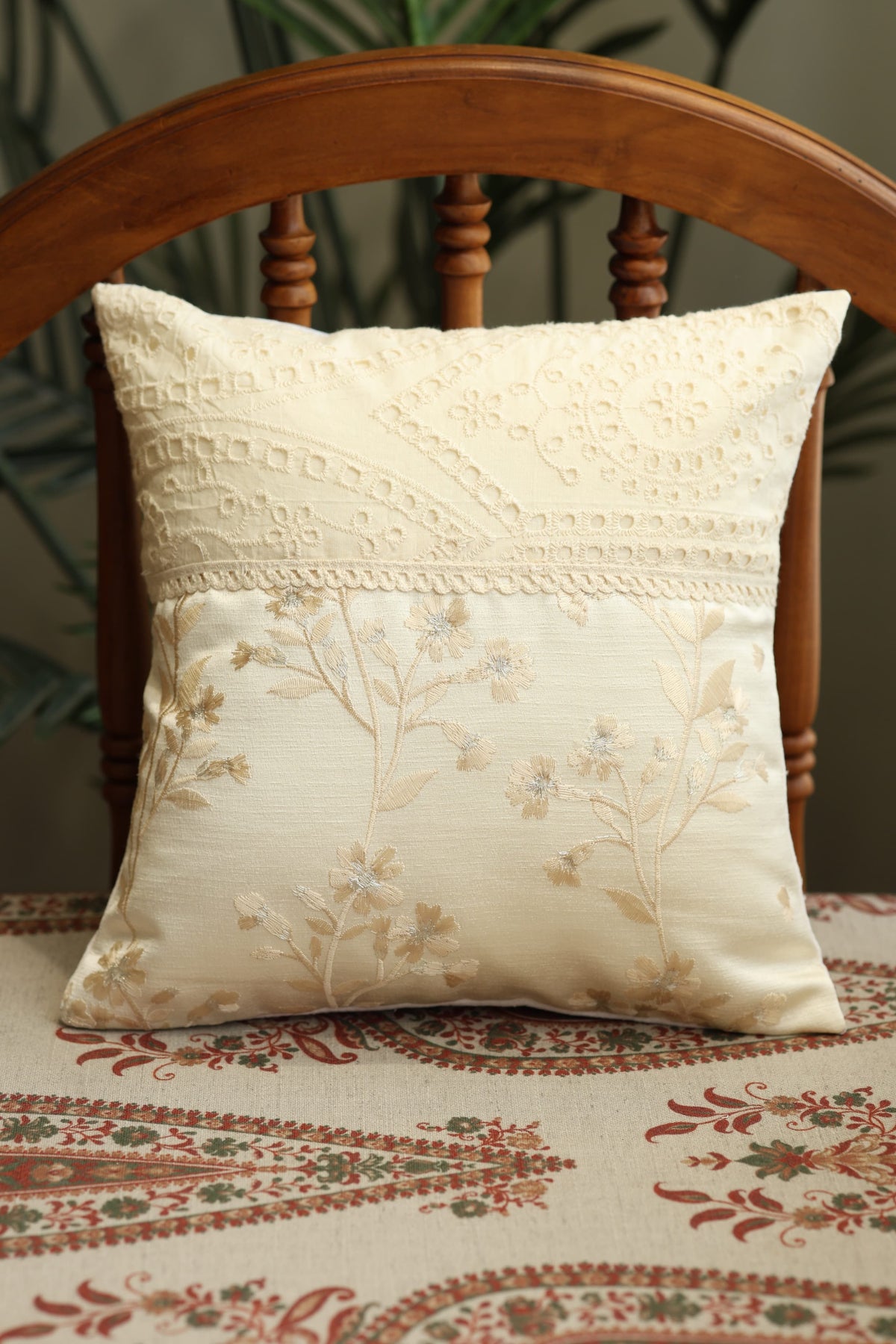 Cushion covers - 12*12 inches embroidery cushion cover