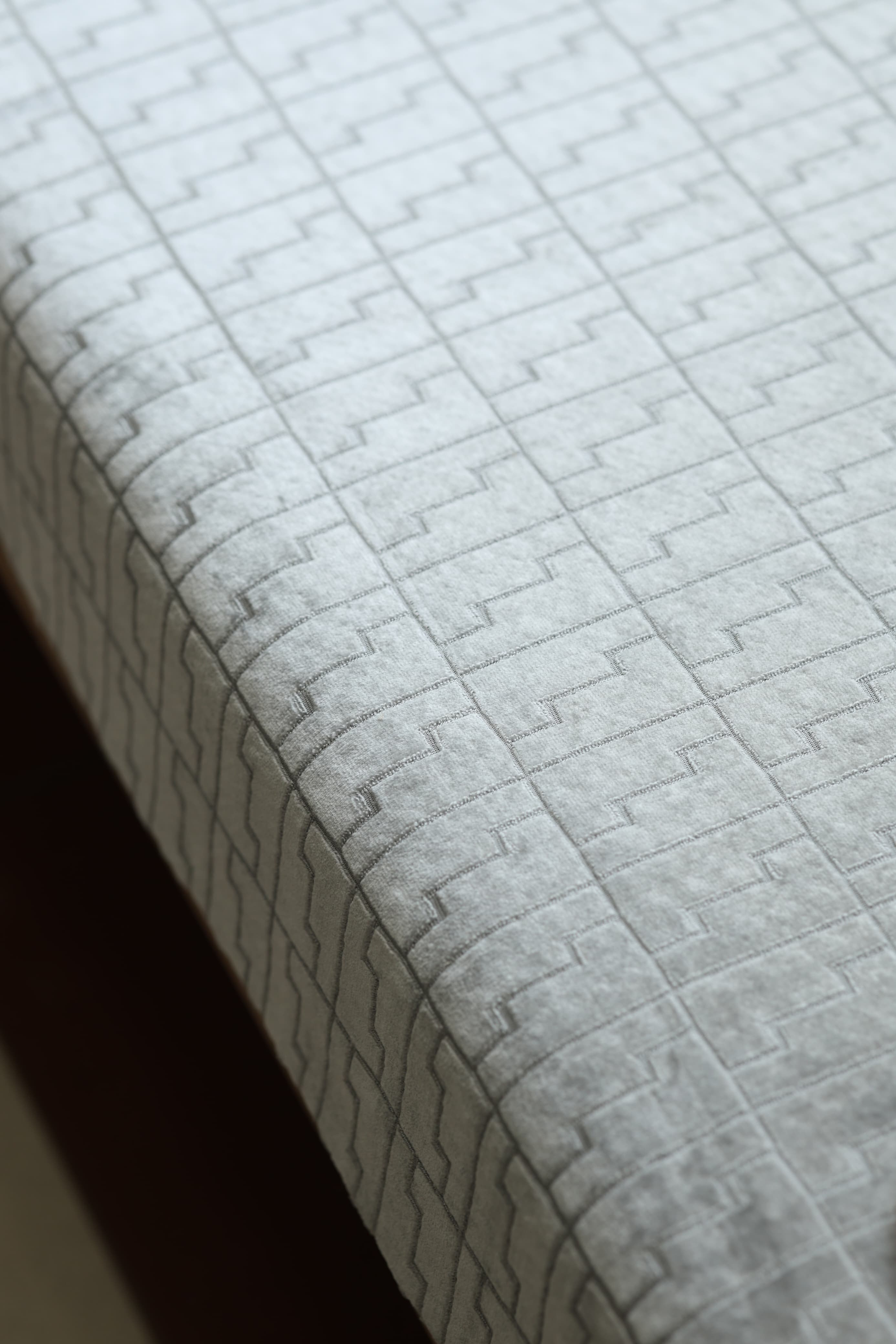 Sofa protector ( meter per) description 𝗔𝗻𝘁𝗶 𝗦𝗸𝗶𝗱(light slate gray)