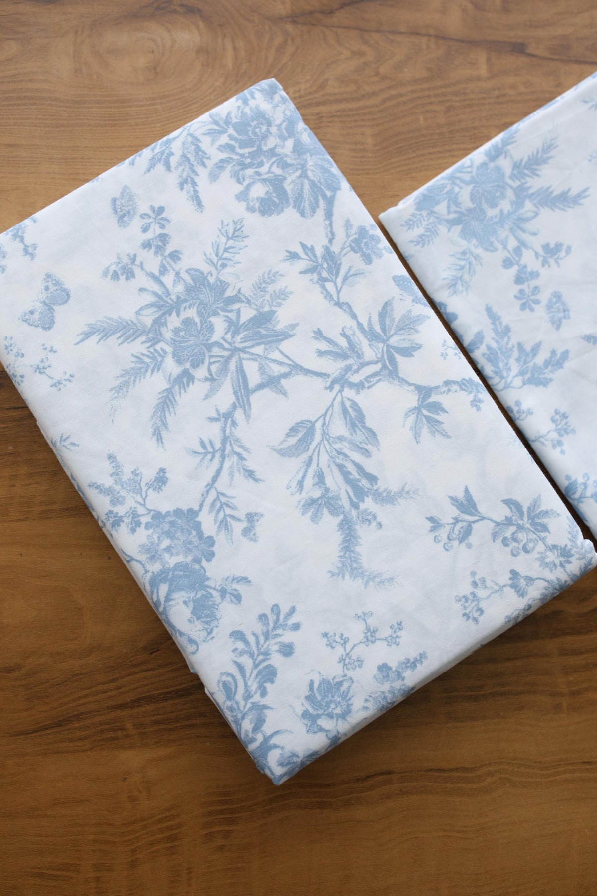 Single Soft Cotton Vintana Printed Bedsheet