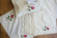 Combo Rose Table Linen Set (Runner, Placemats & Tissue Box Cover)