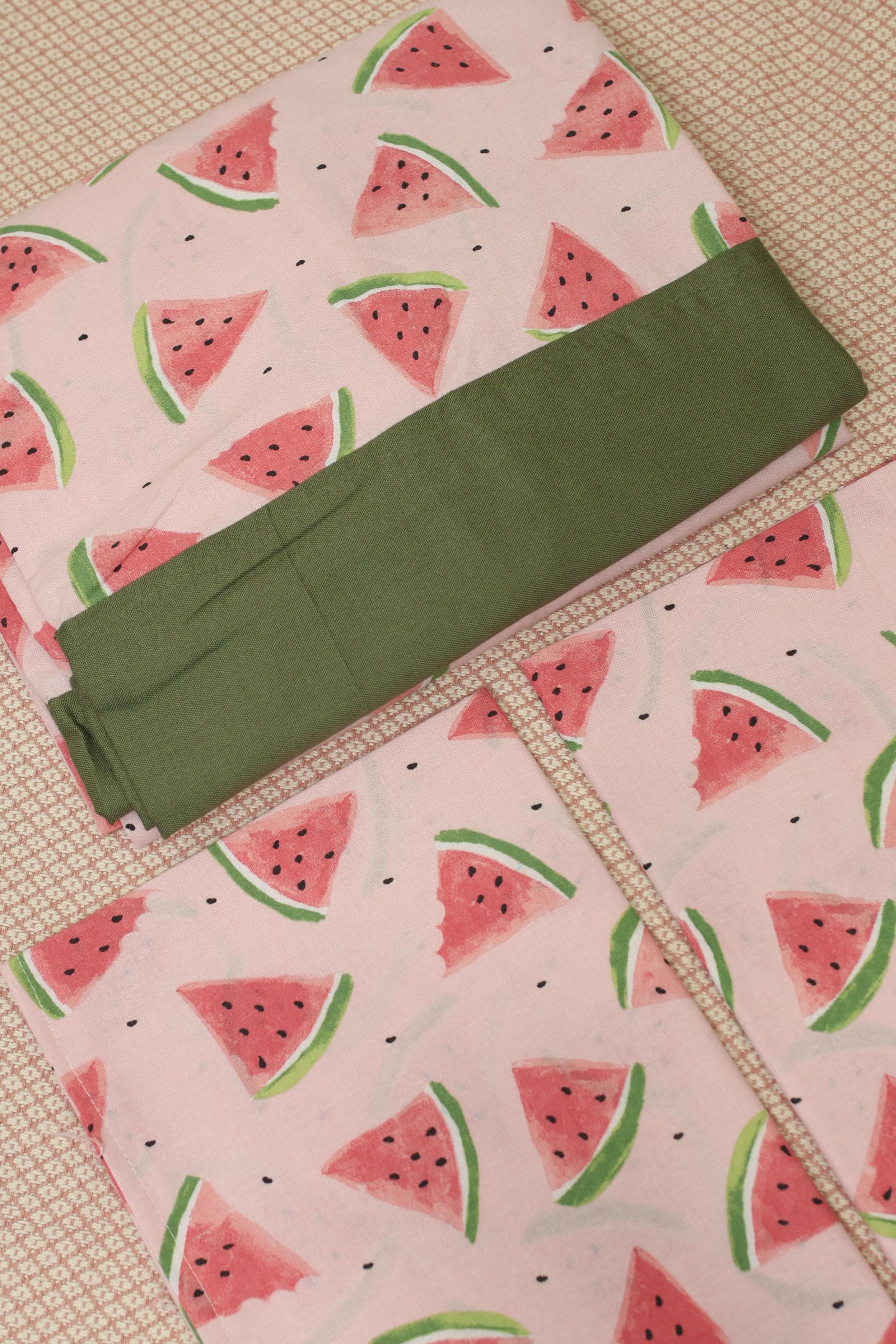 Bedsheets - King daily use border bedsheets