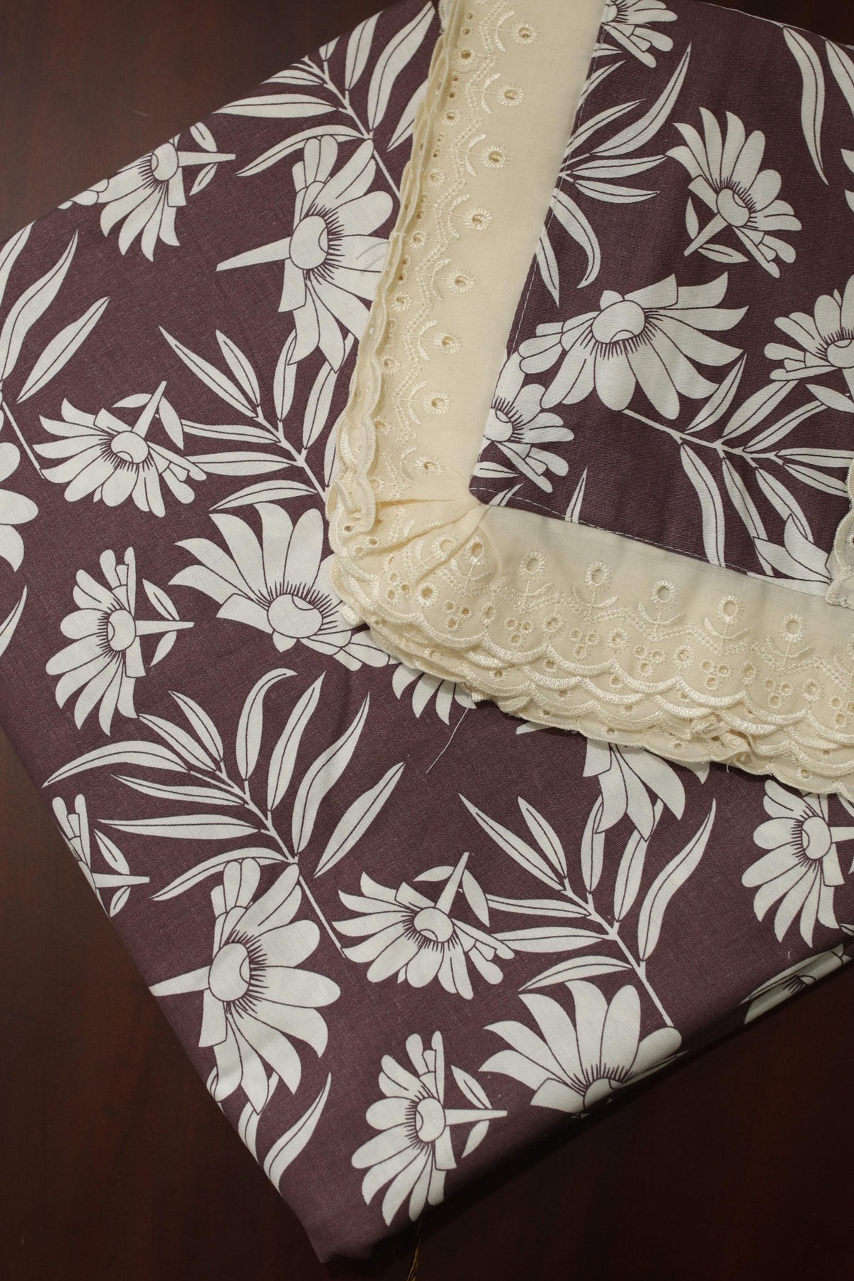 Bedsheets - Queen soft cotton lace bedsheets flora & lace