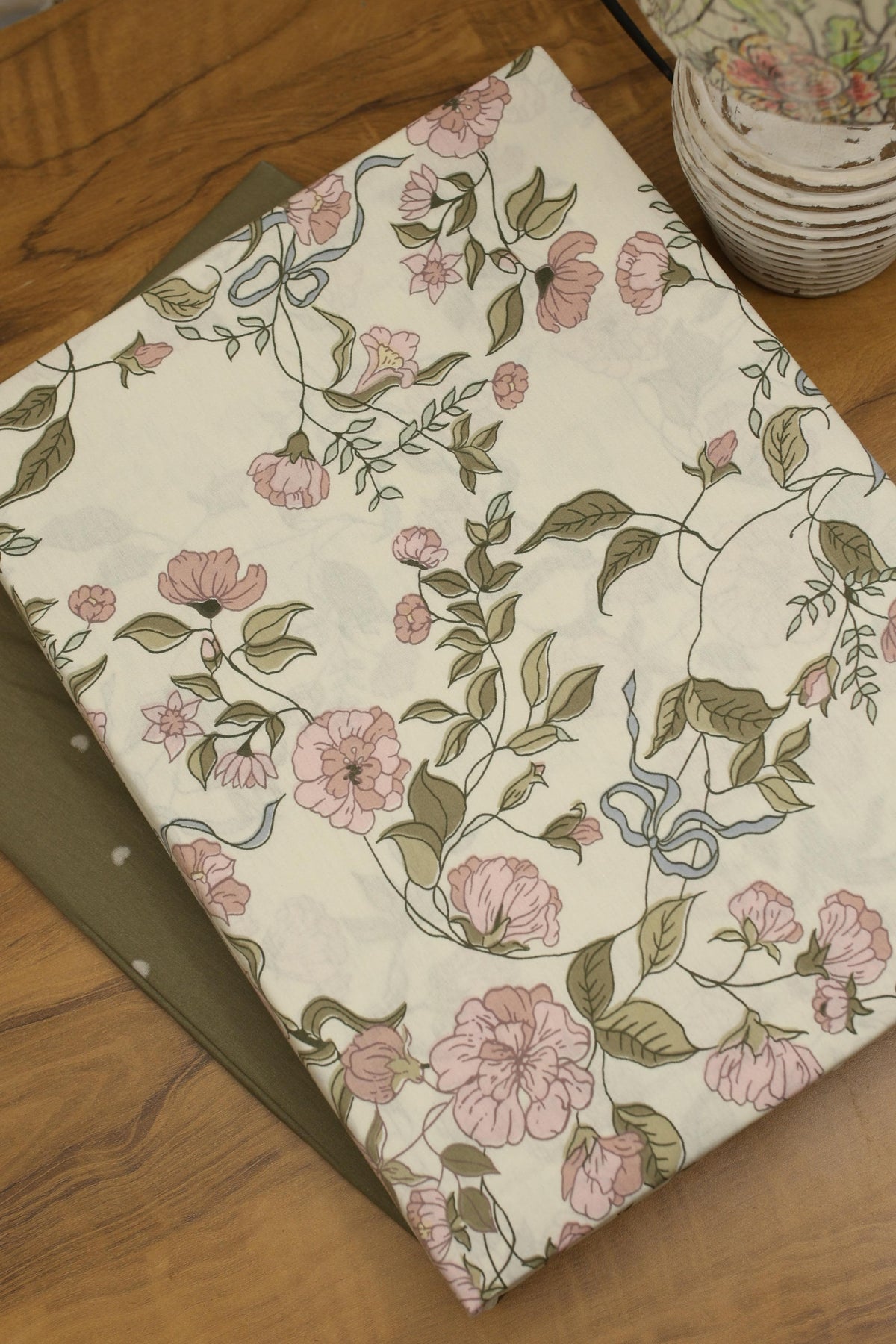 Bedsheets - Queen Soft cotton floral bedsheets (buzz)