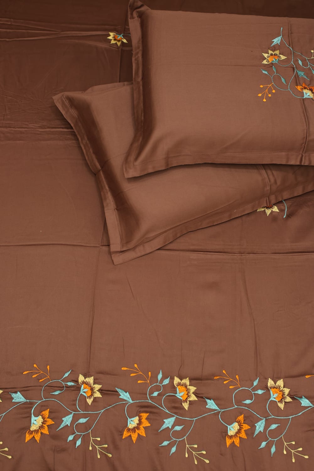 Bedsheet- Queen machine embroidery