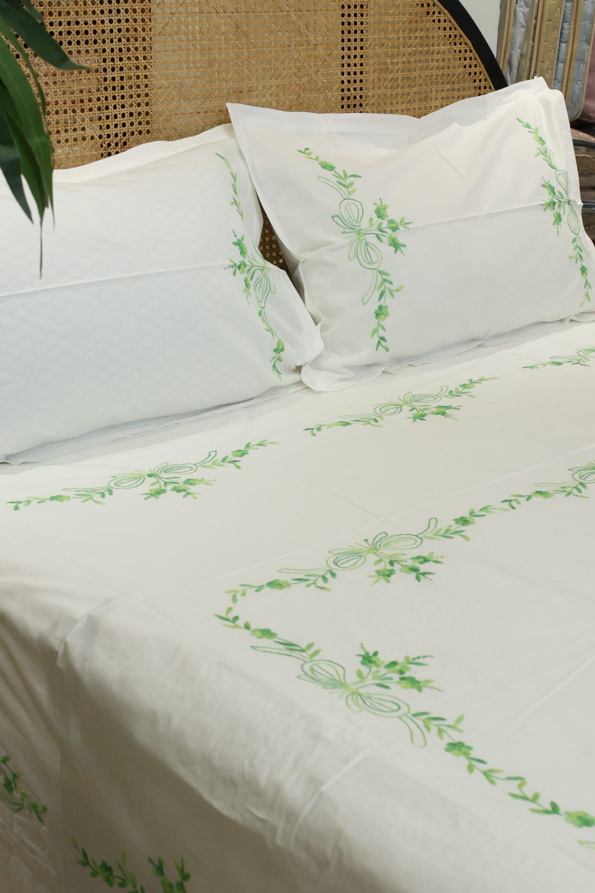 Premium Hand Embroidery Cotton King Size Bedsheet Set with 2 Pillow Covers HEK