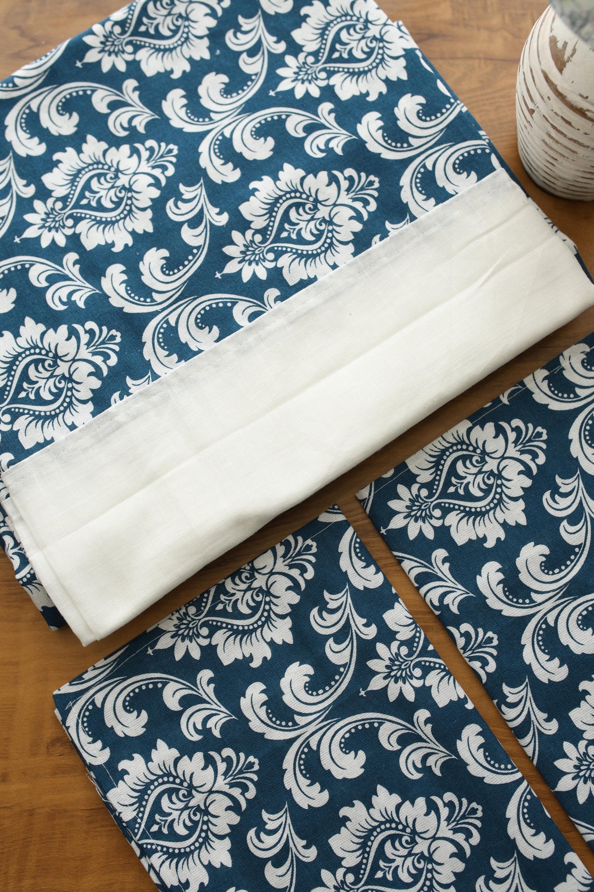Bedsheets - Queen daily use border bedsheets