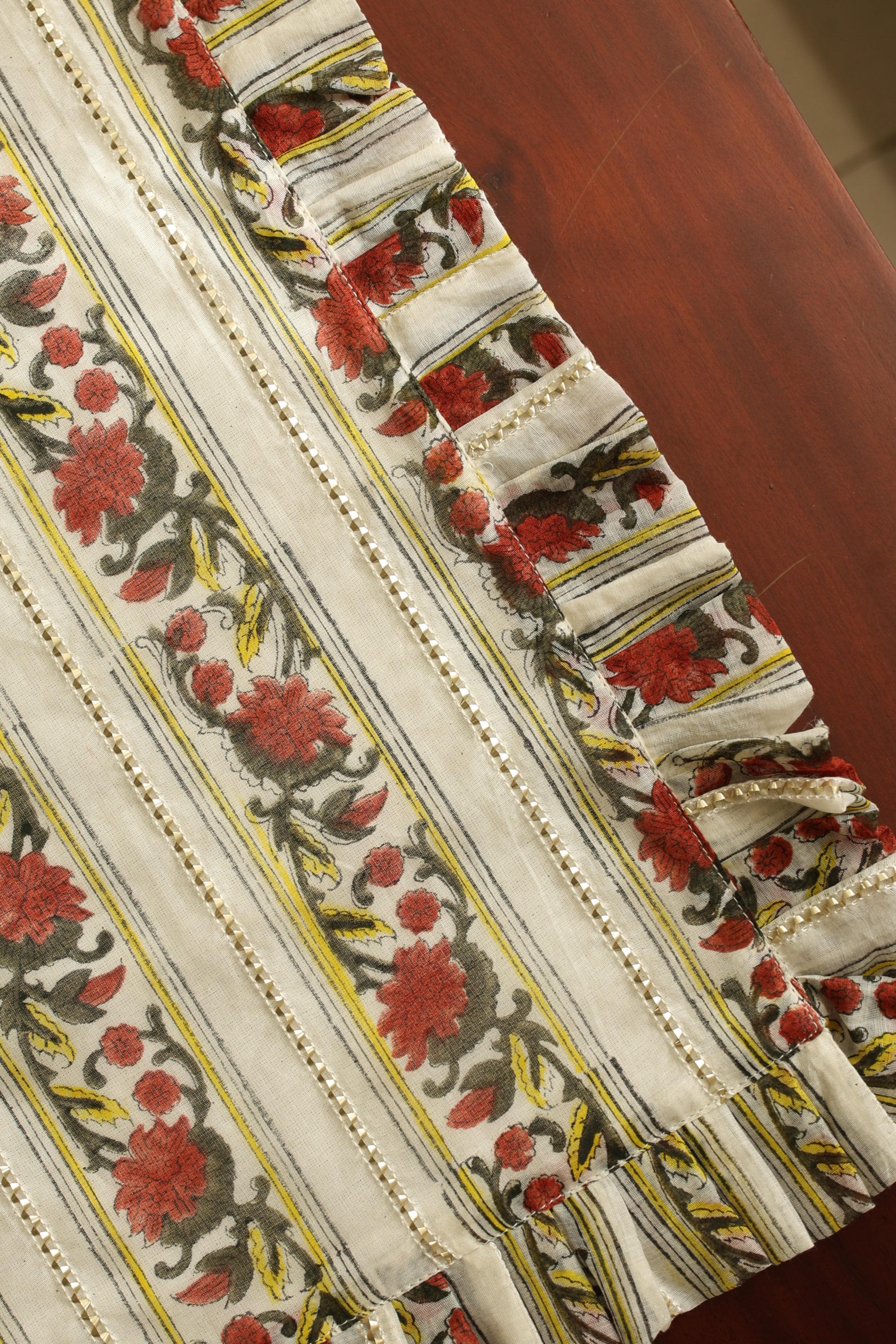 Onam Handblock Table Runner with Ruffled Edges - 4 seater