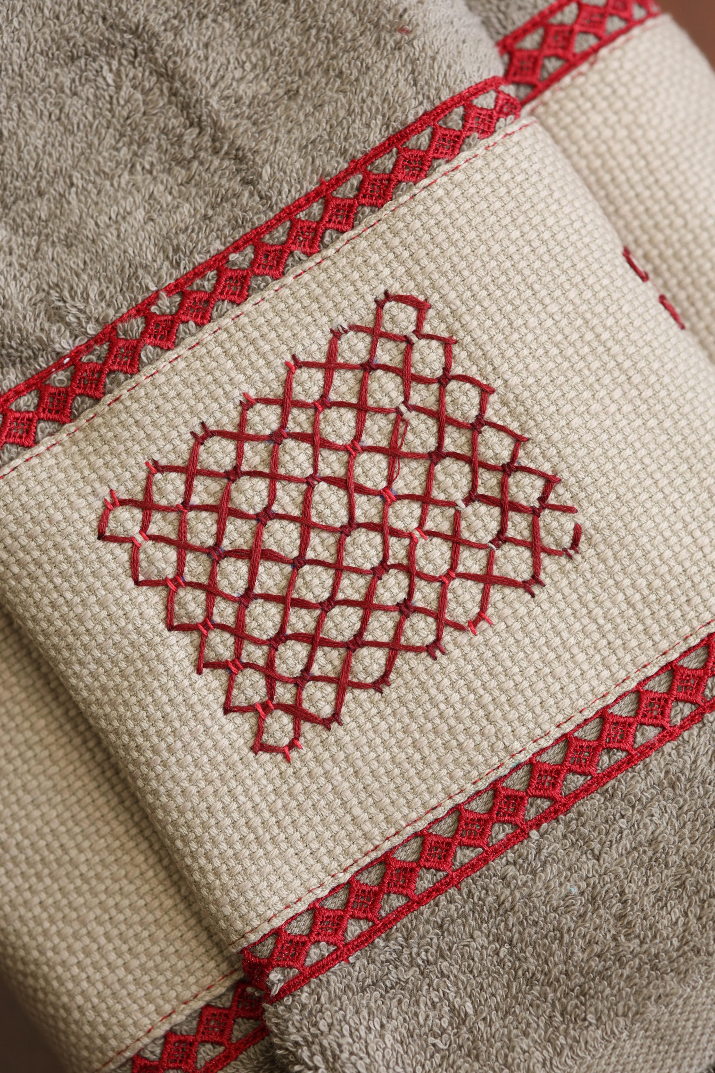 Premium Embroidery Towel Set