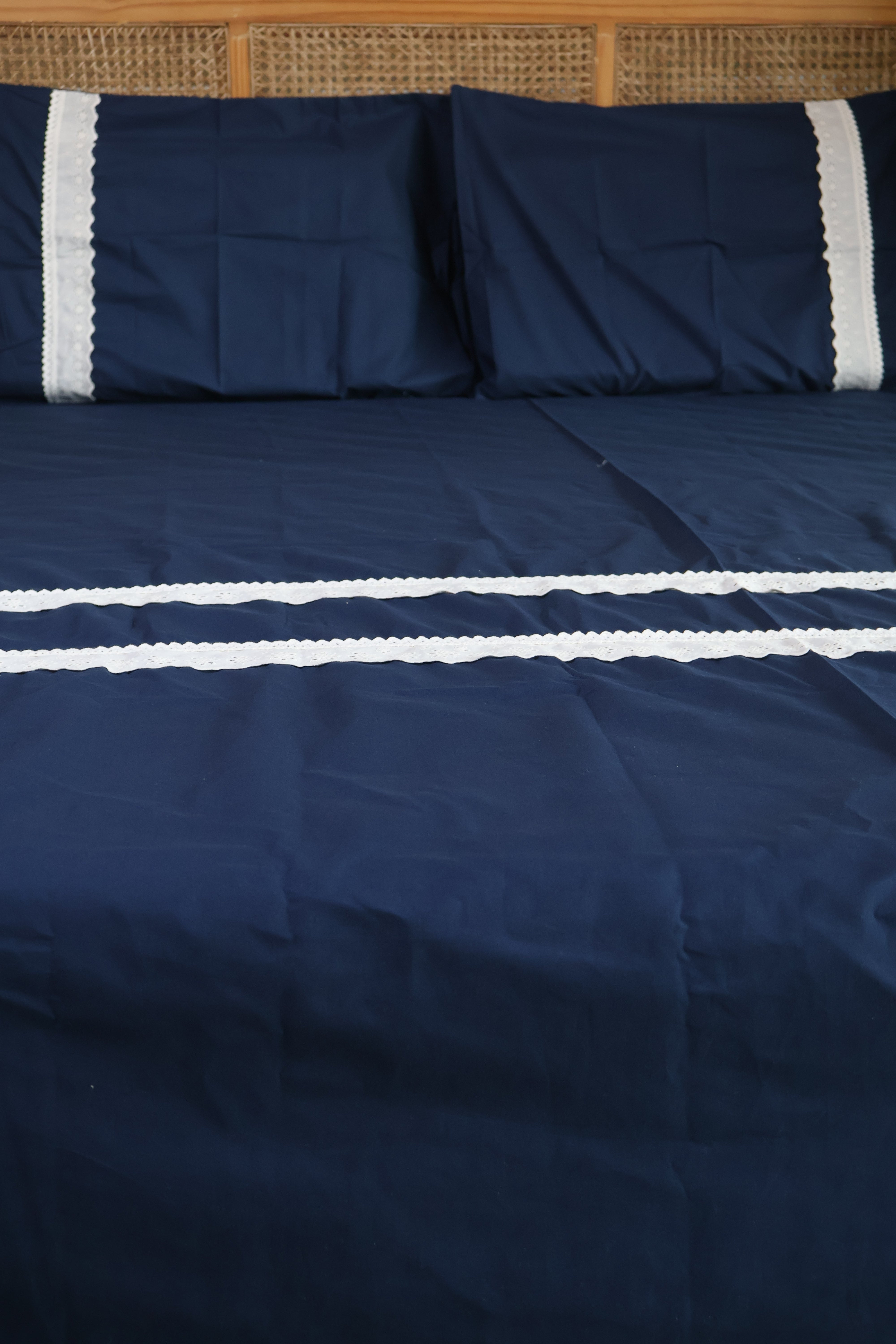 Bedsheets - Premium designer king bedsheets dd lace