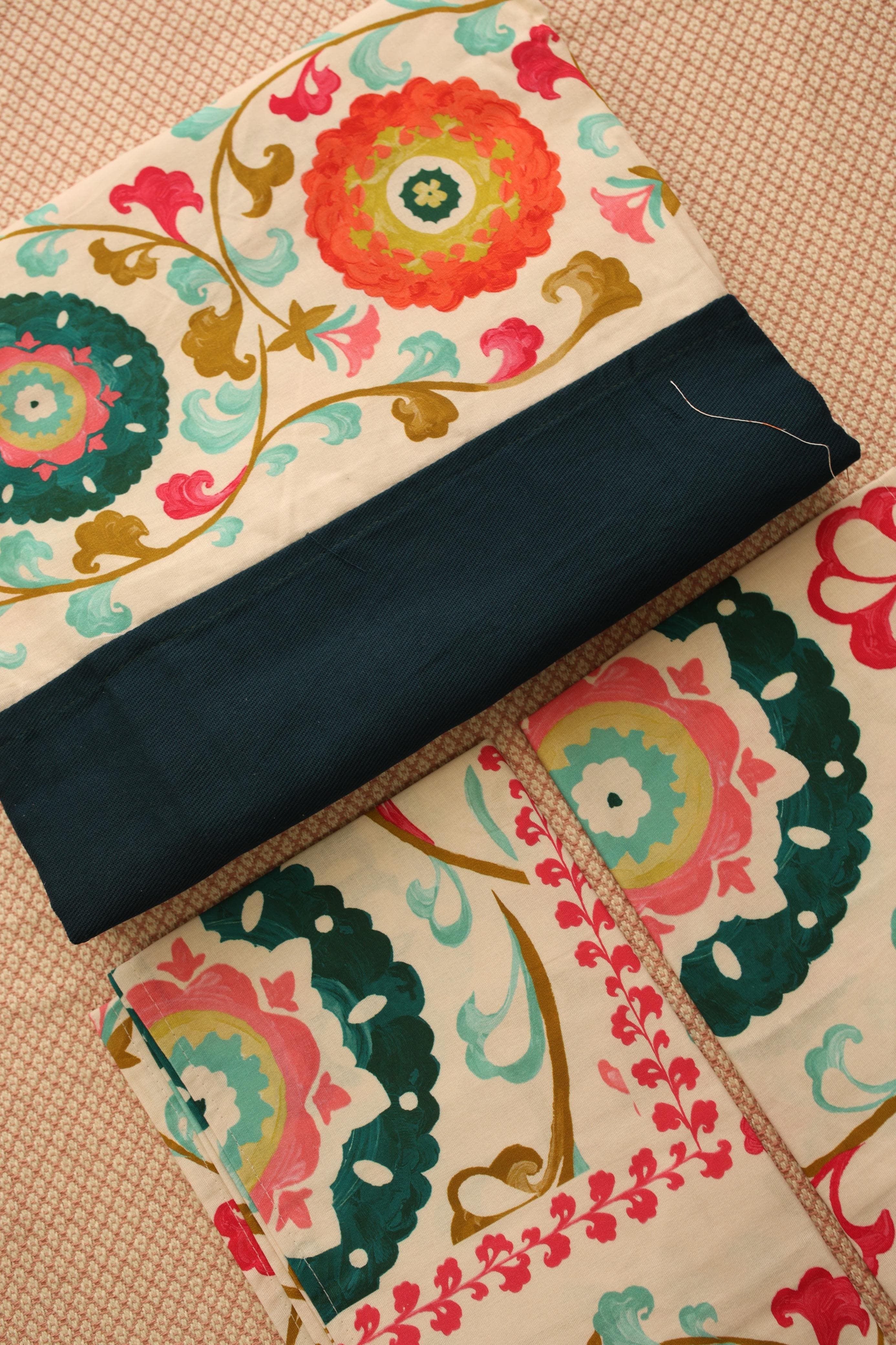 Bedsheets - Queen daily use border bedsheets