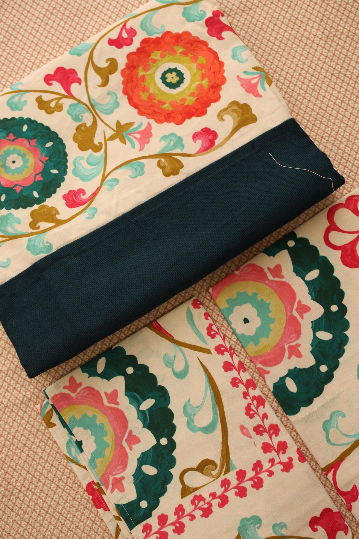 Bedsheets - Queen daily use border bedsheets