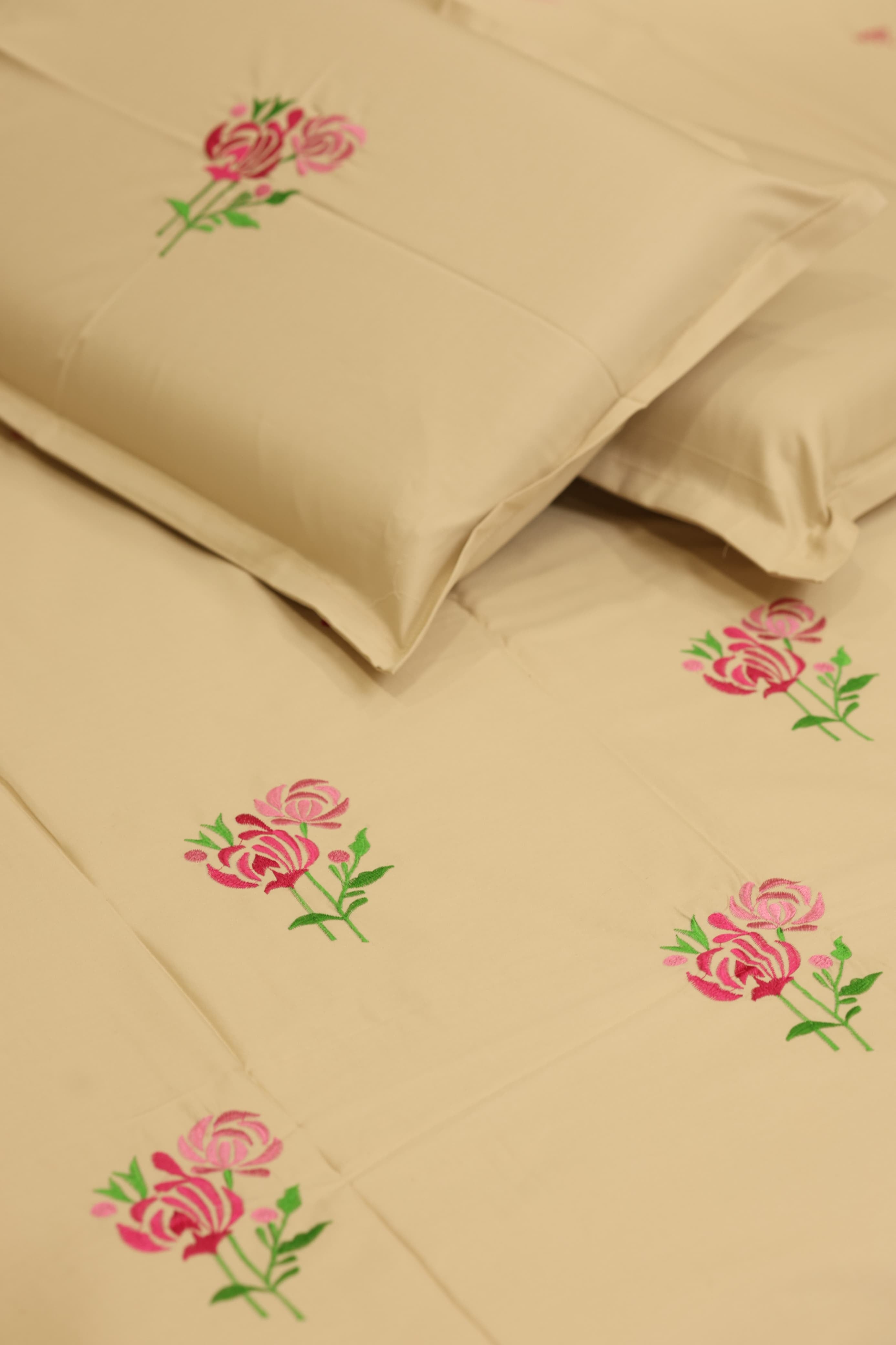 Bedsheets - King Premium Machine embroidery bedsheets MEK