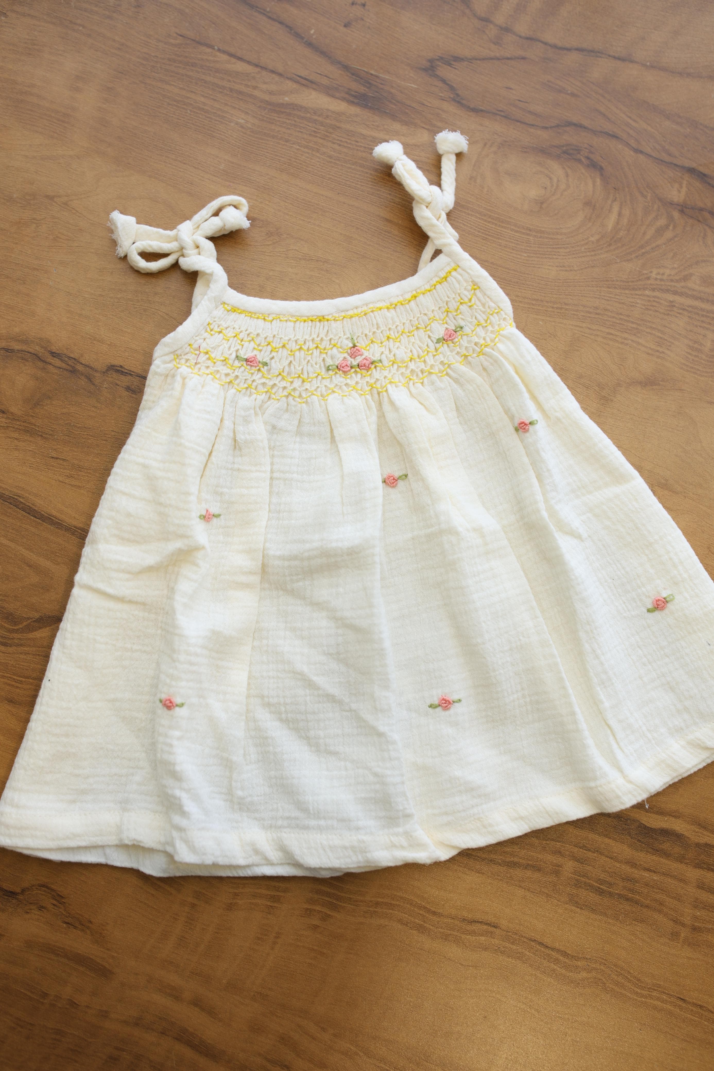 Kids smocked dress 3-6 month