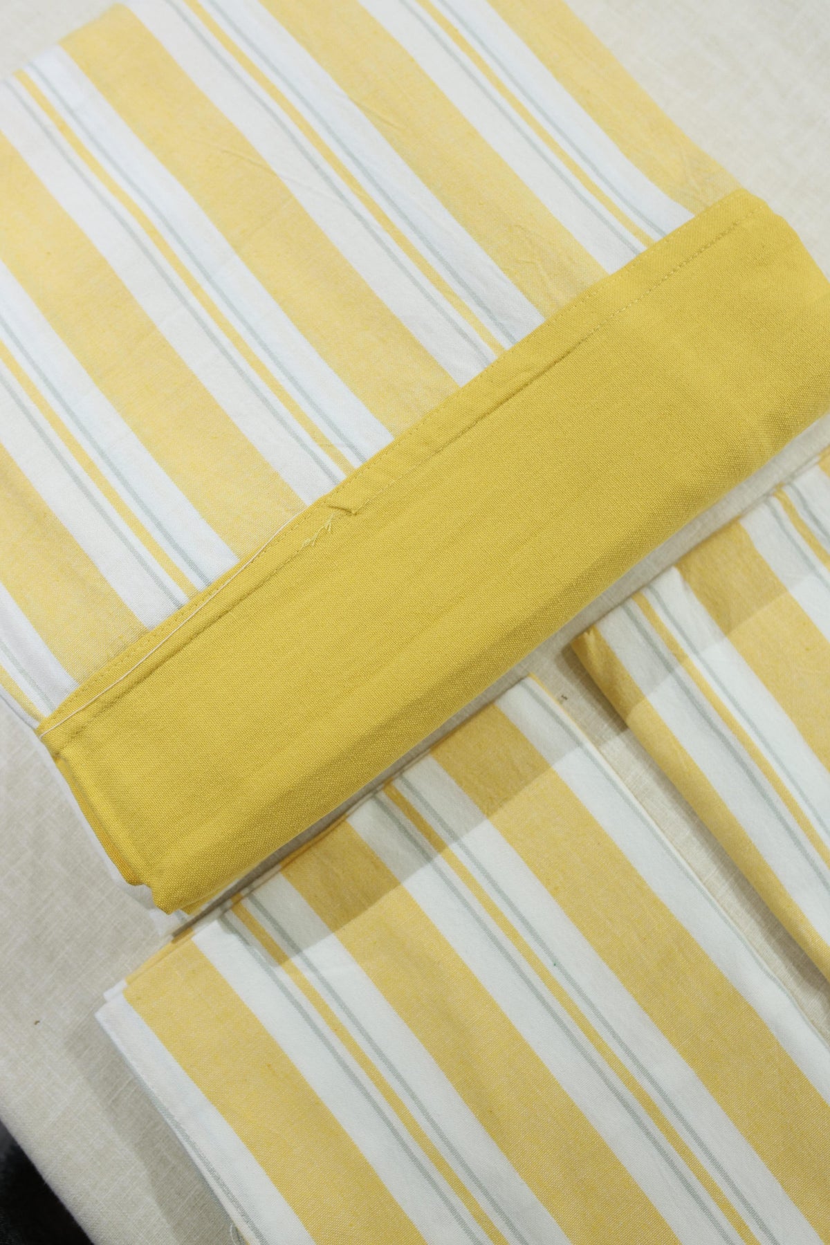 Bedsheets - King Daily use border bedsheets