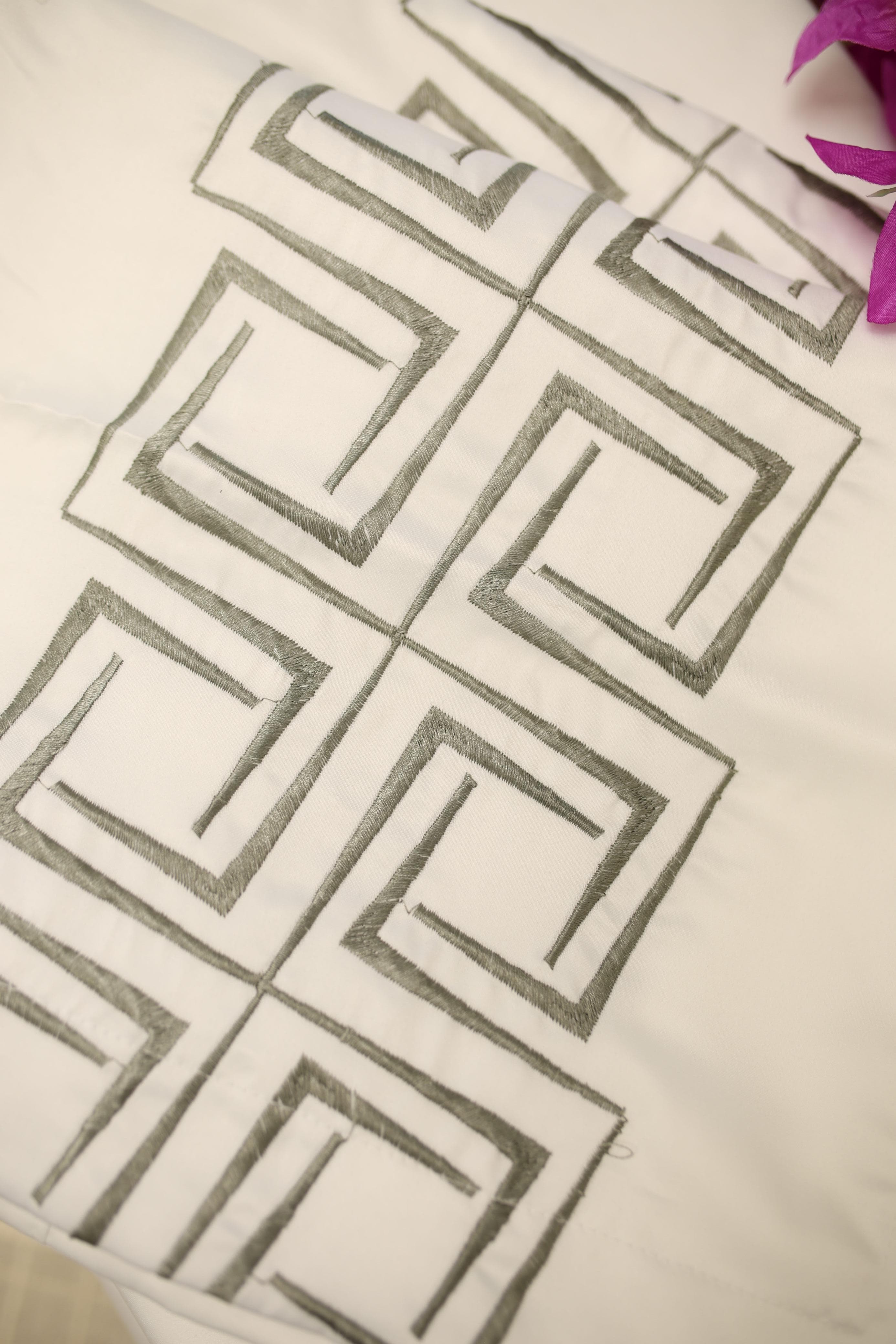 Bedsheets - Essential Queen size bedsheet