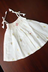 Kids smocked dress 0-3 Month