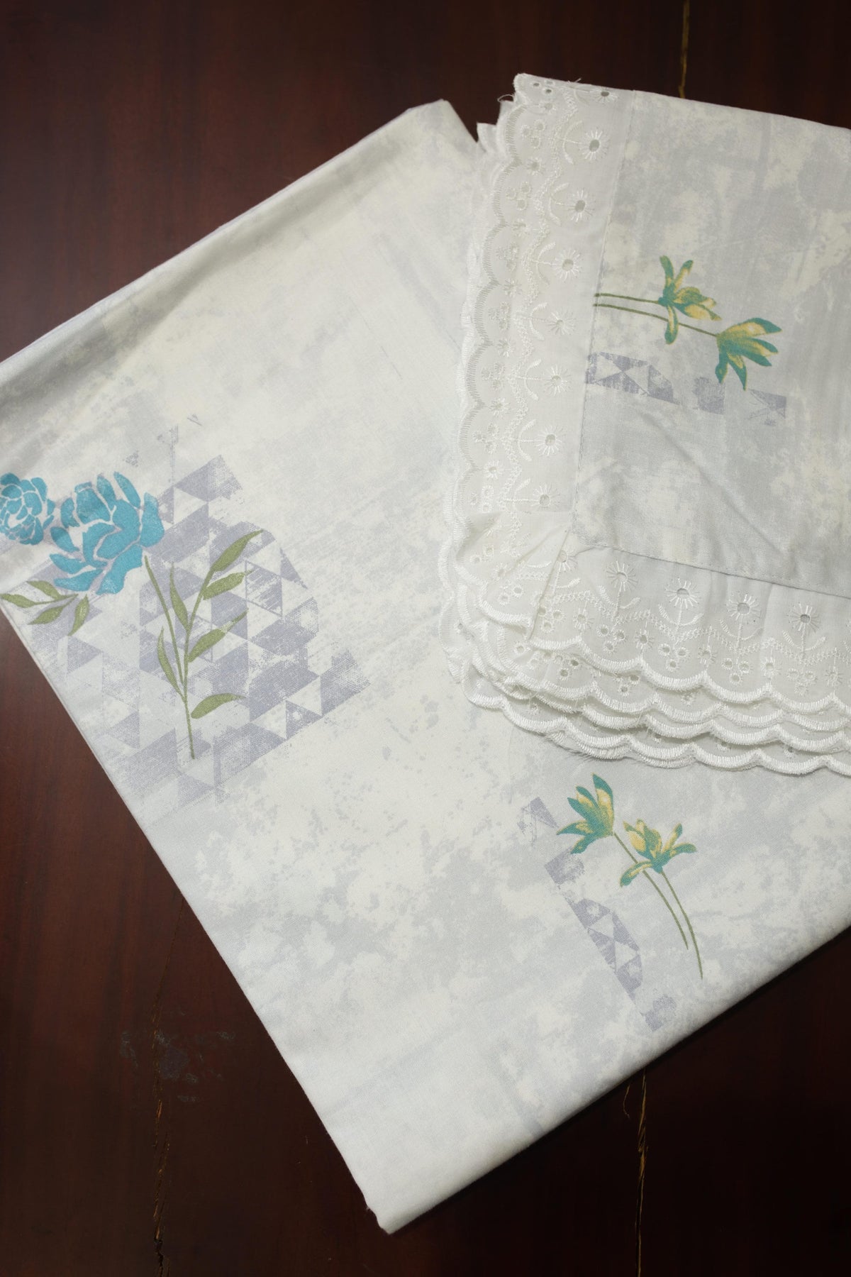 Bedsheets - Queen soft cotton lace bedsheets flora & lace