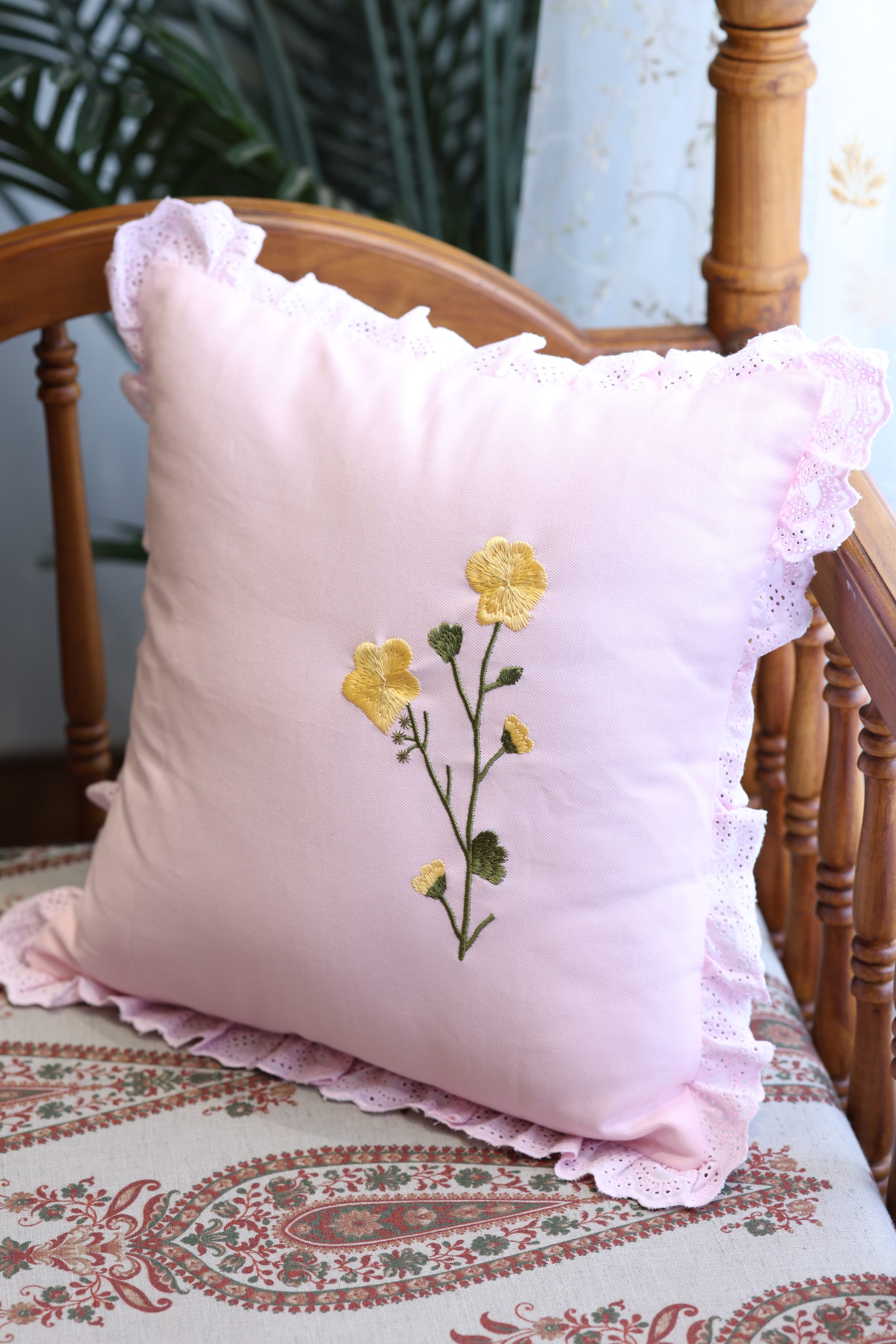 Cushion covers - Embroidery Buttercup Petal