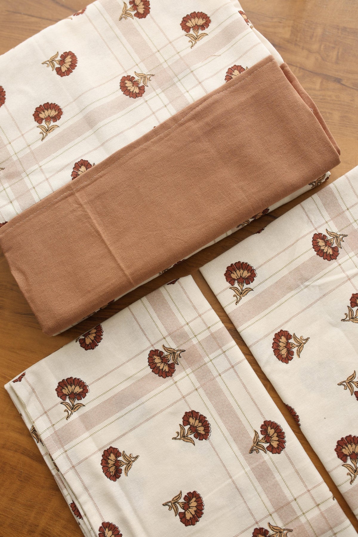 Bedsheets - King daily use border bedsheets