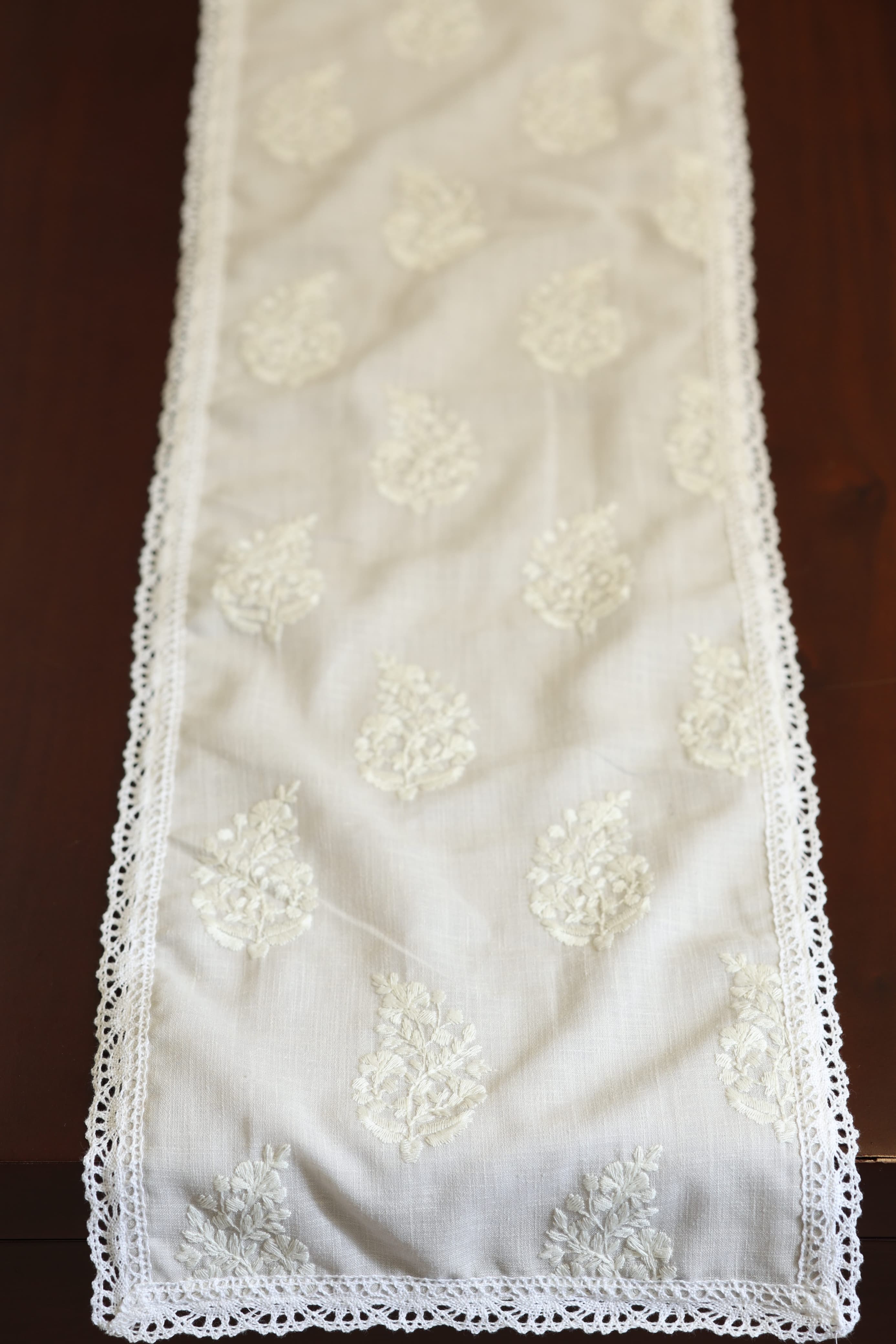 Table Runners - 6seater  embroidery runner
