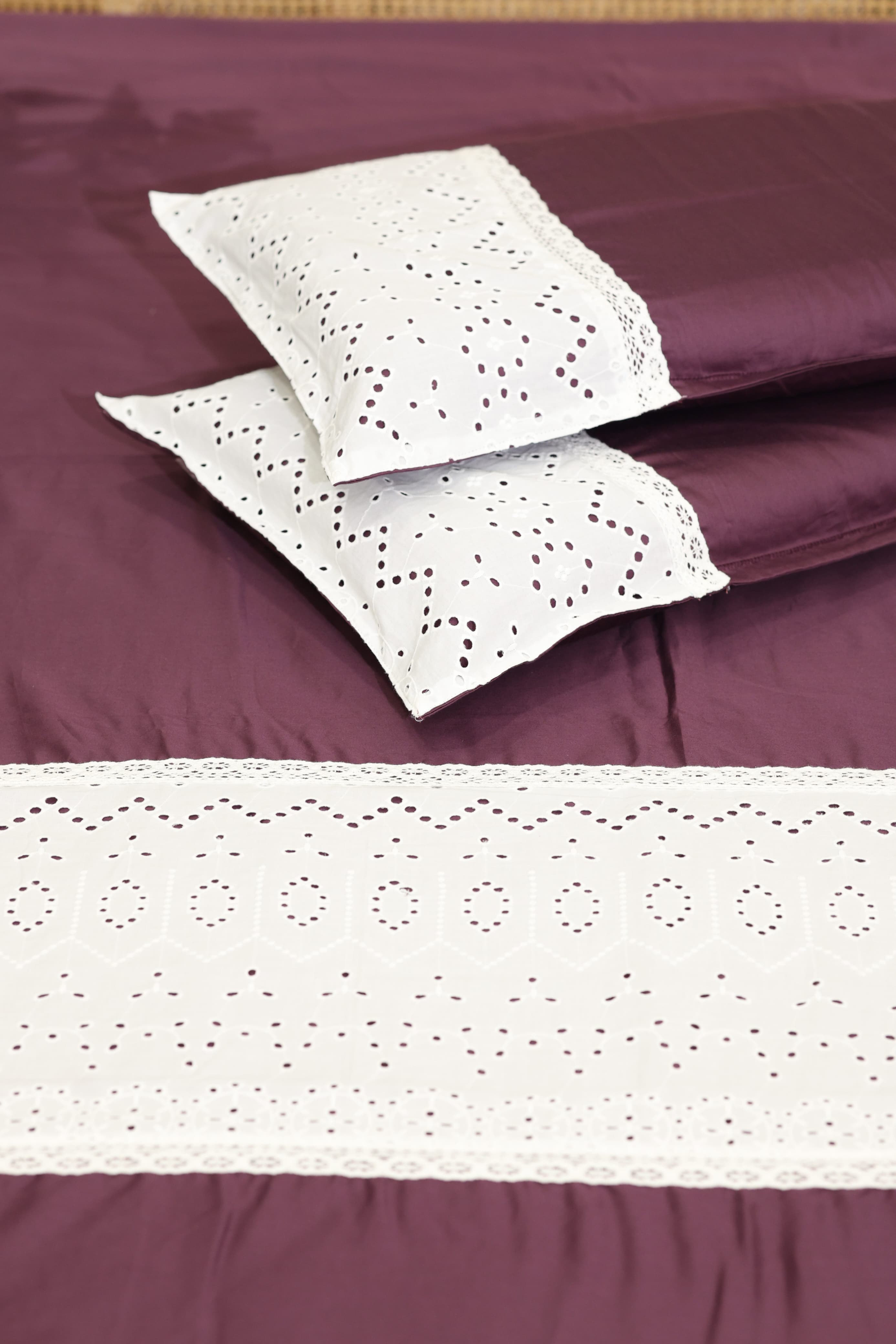 Bedsheets - Premium designer king bedsheets dd lace