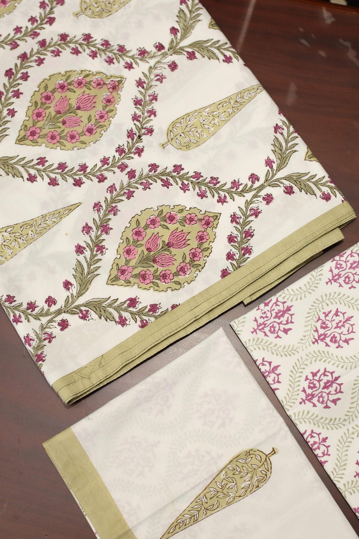 Bedsheets - Premium Queen white lily percale cotton bedsheets