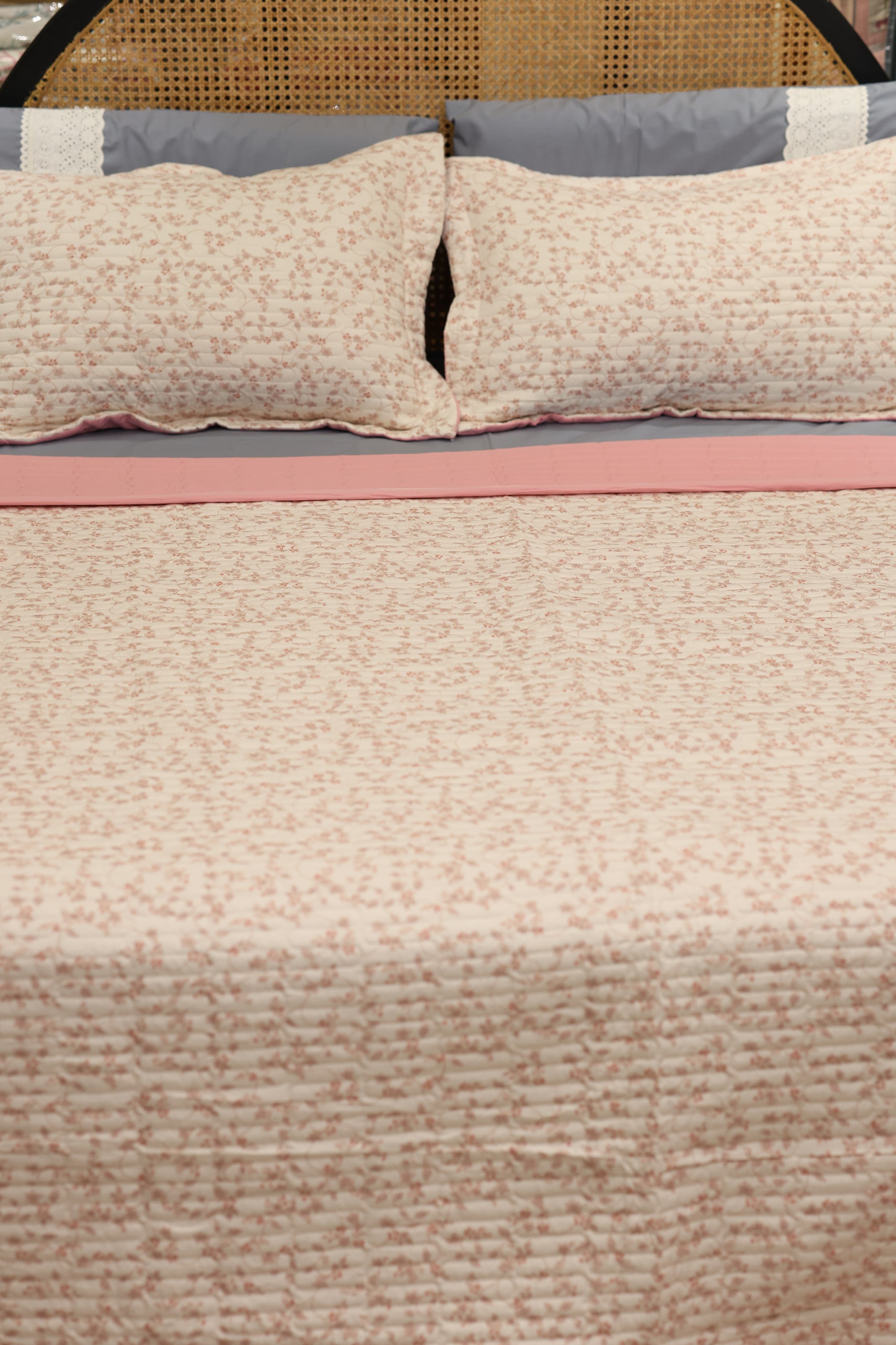 Premium bedcover