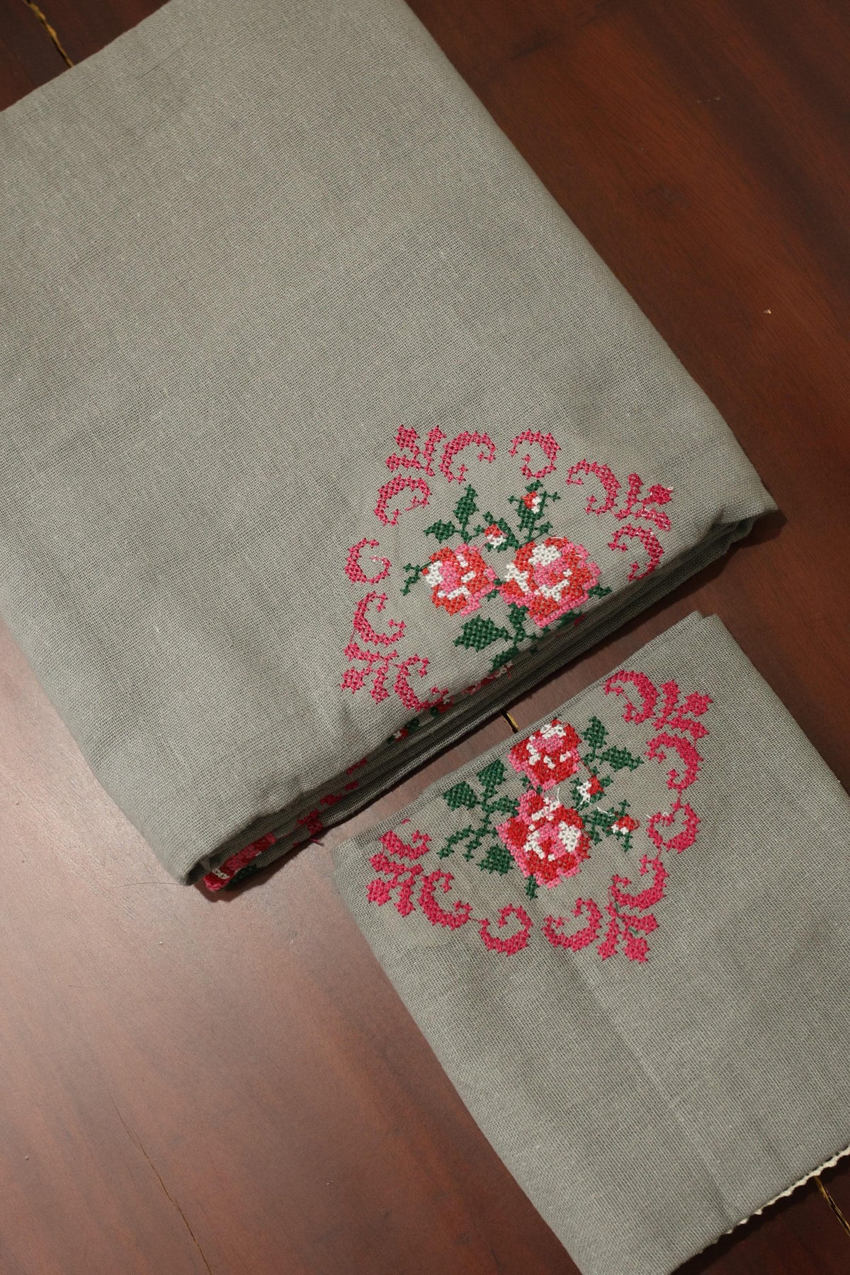 Bedsheets - Single Cross stitch embroidery bedsheets