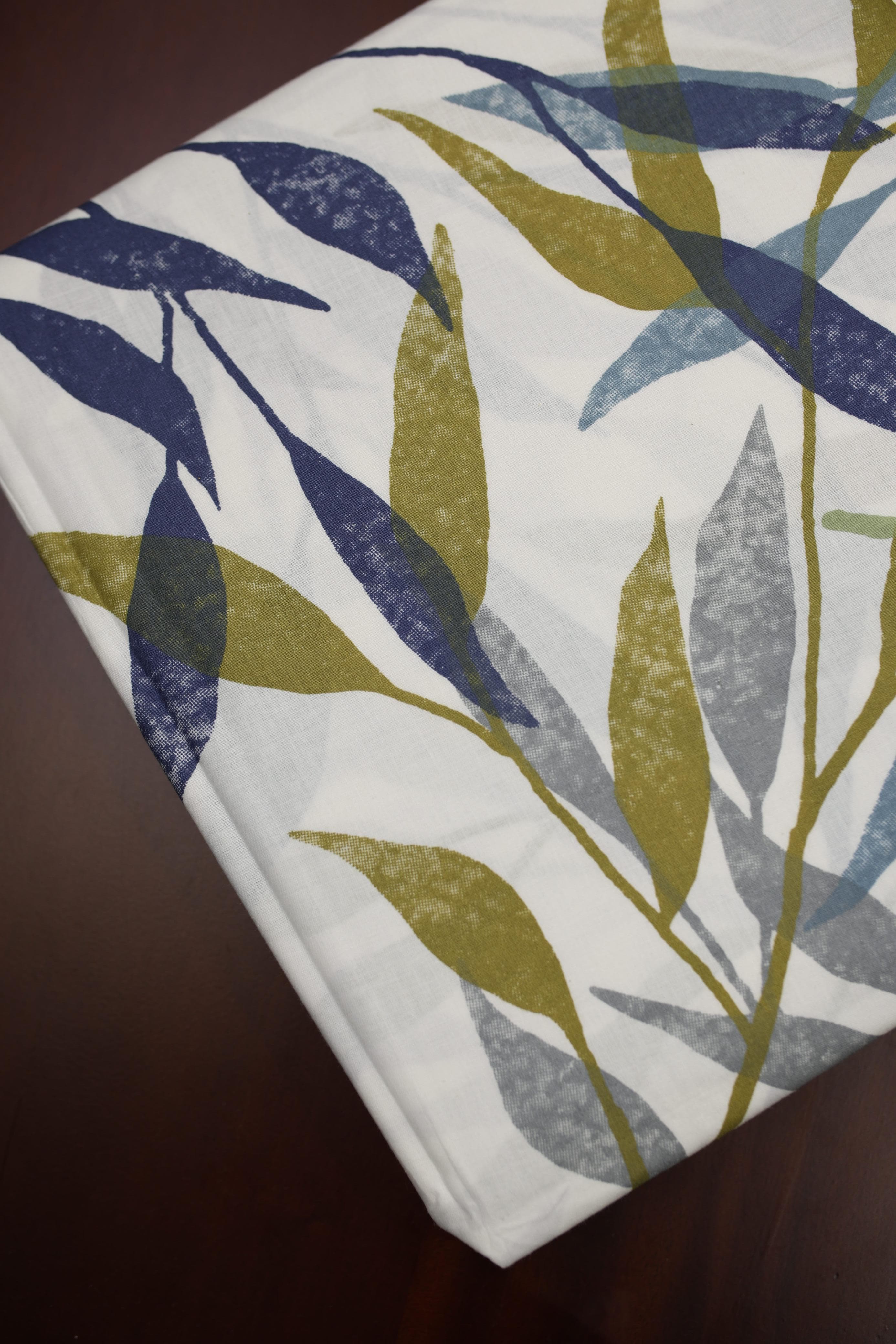 Bedsheets - Queen premium soft cotton bedsheet Digital print DD (cresta) 2.24*2.54 mtr