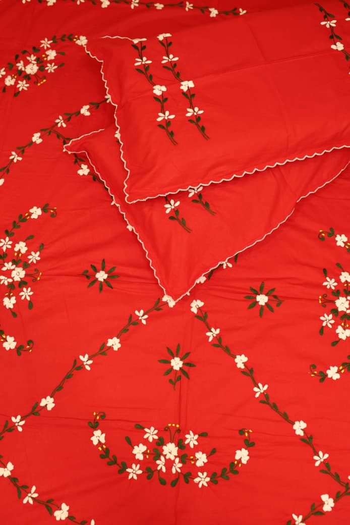 Bedsheets:Queen premium hand embroidered bedsheets HEQ