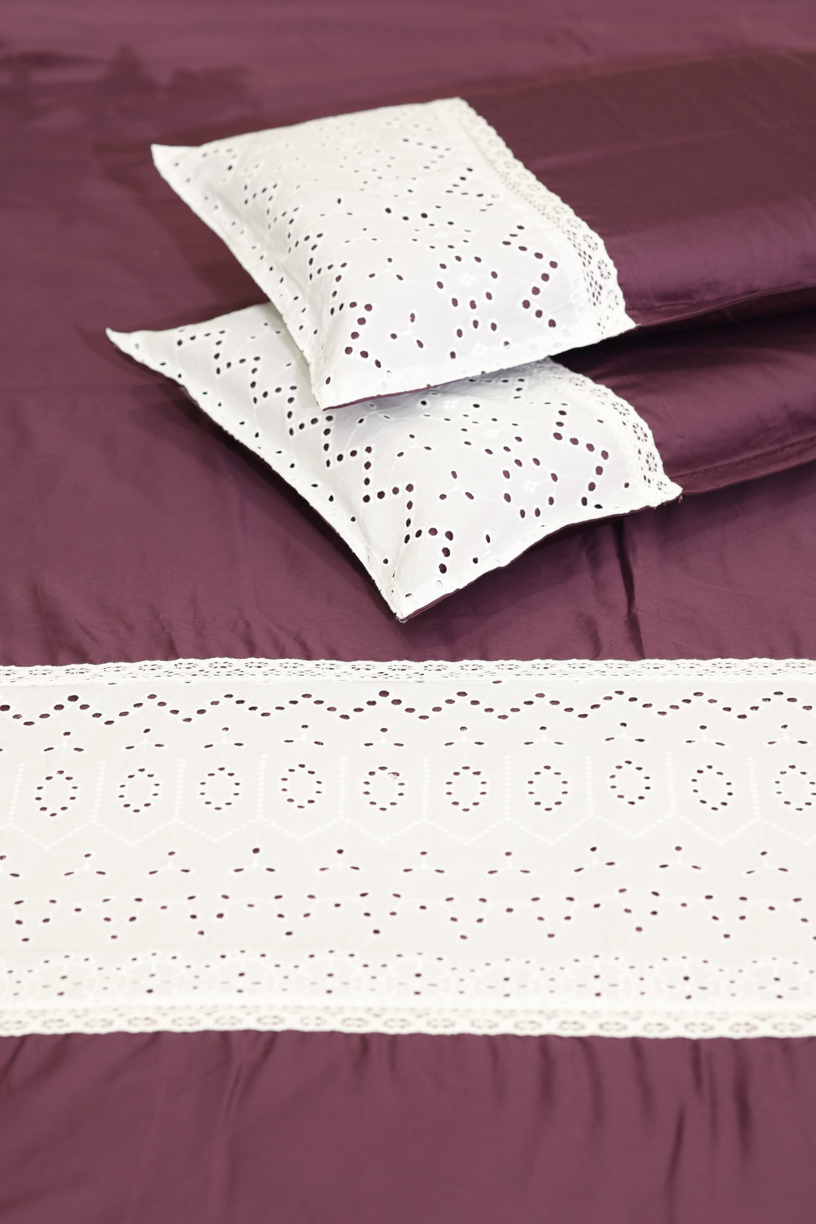 Bedsheets - Premium designer king bedsheets dd lace
