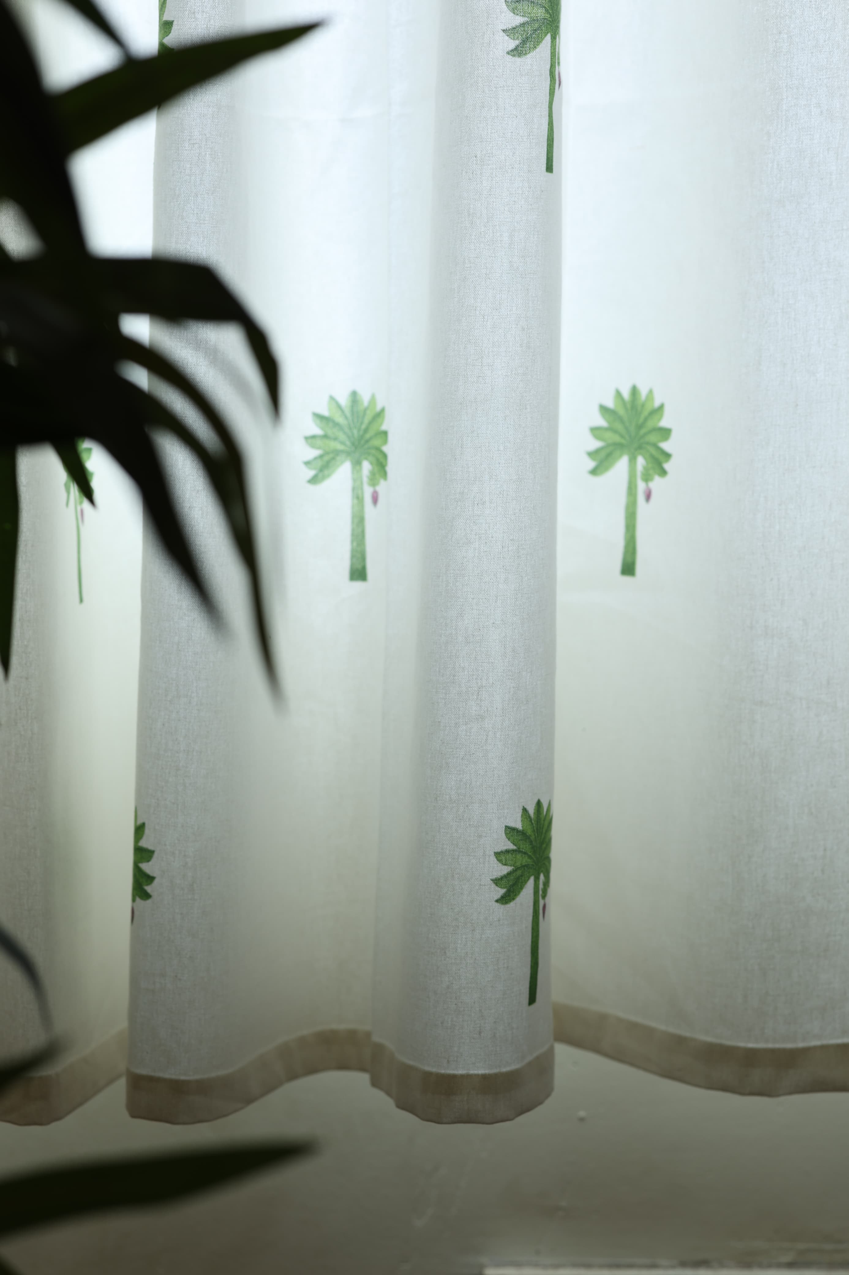 Curtains - Opaque floral curtains