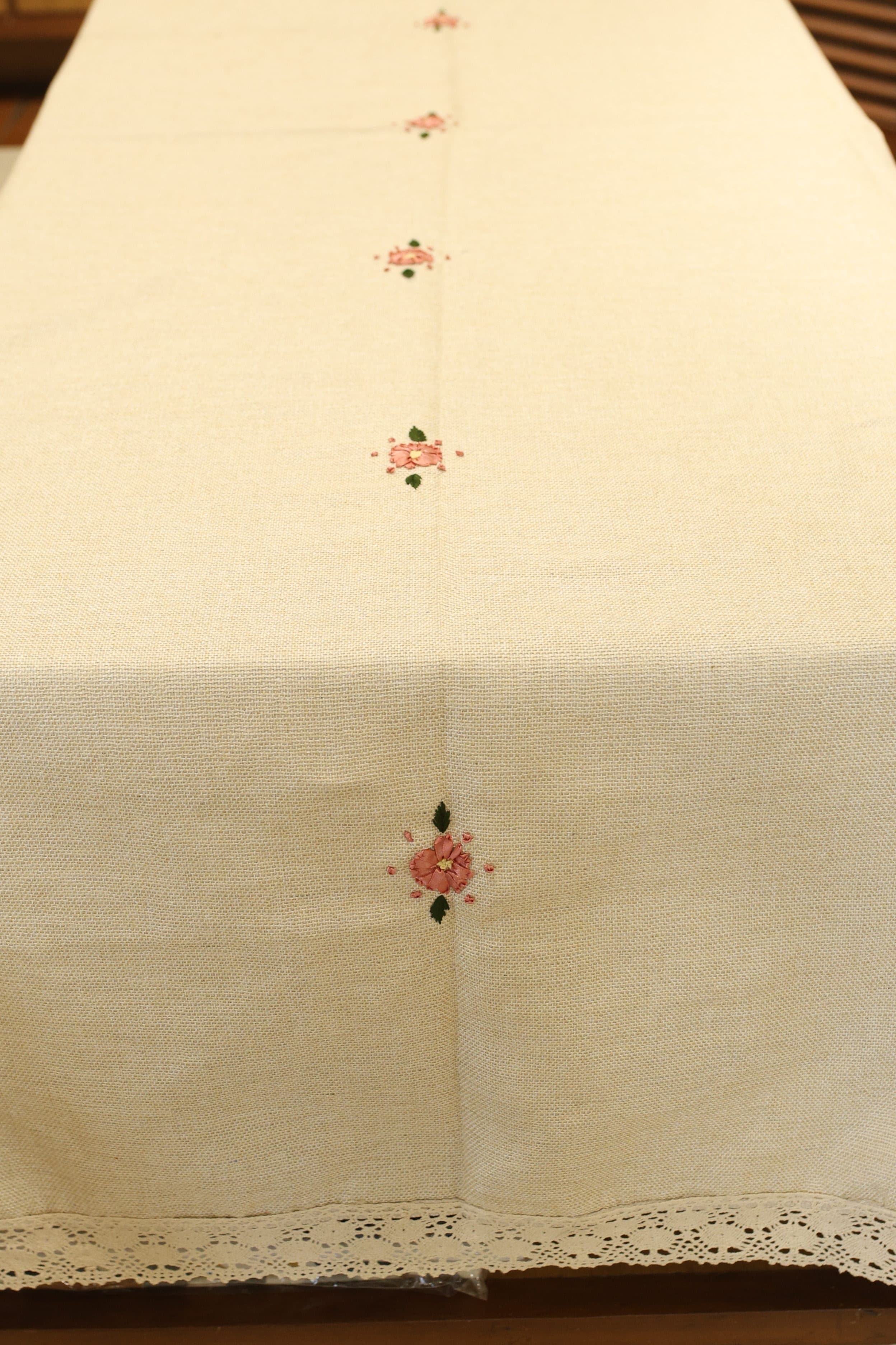 Table cloths - 8 seater embroidery