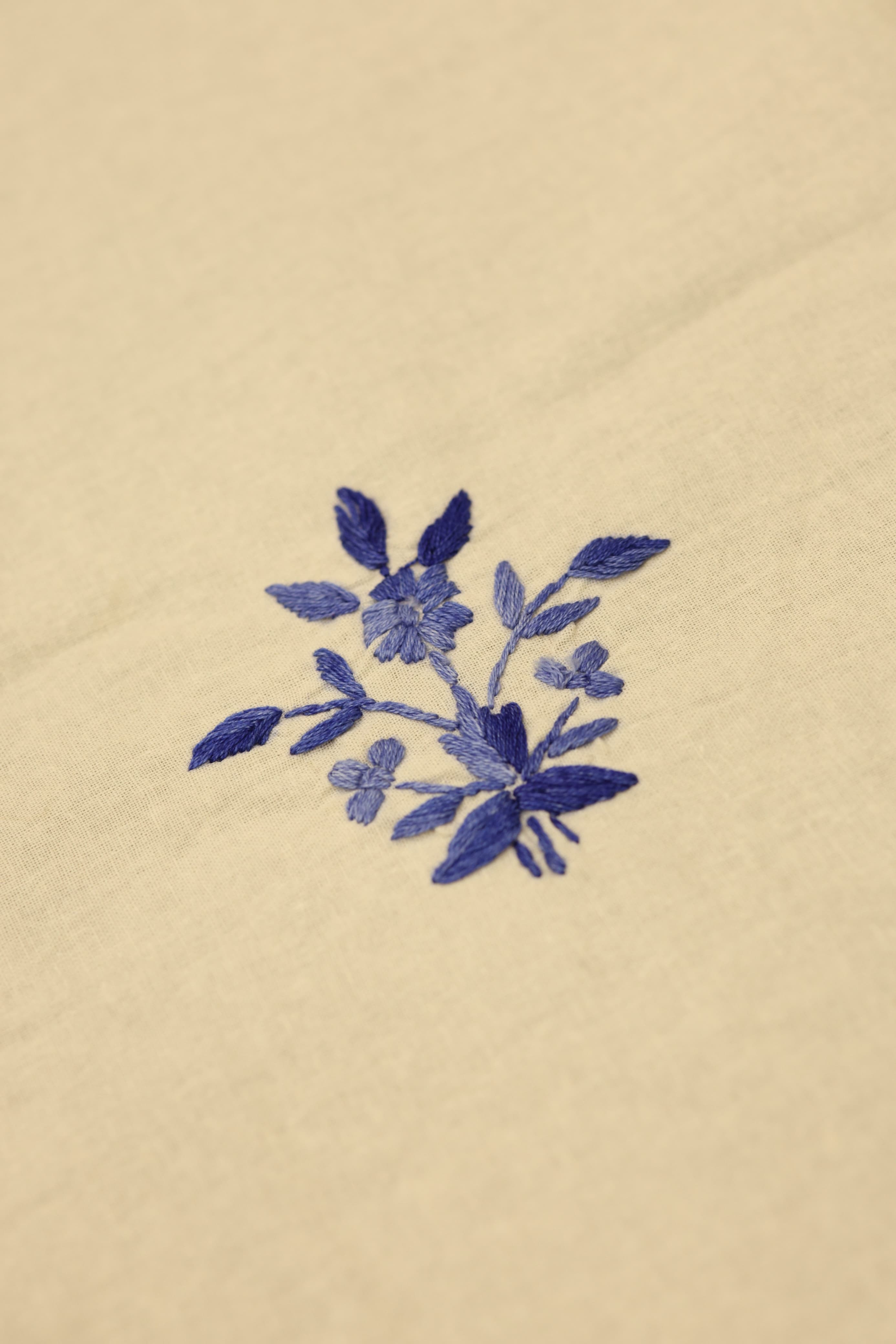 Table cloth - 6 seater Hand embroidery