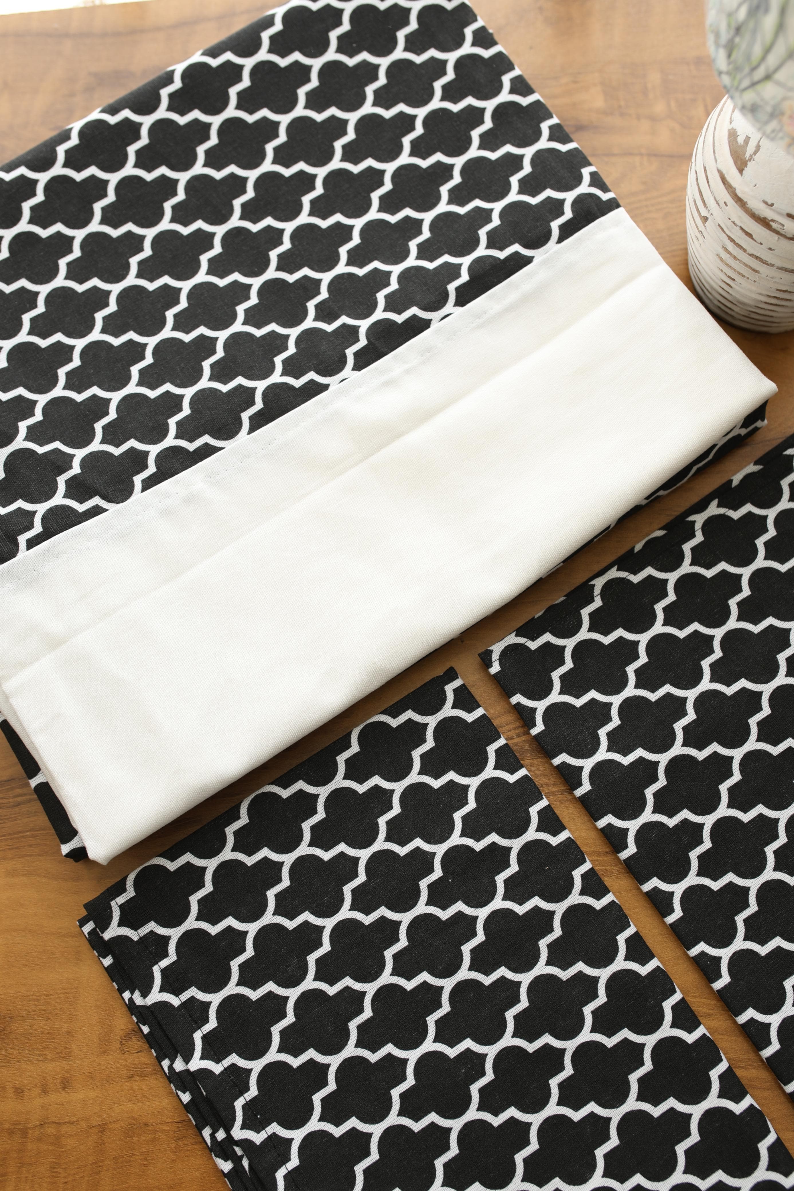 Bedsheets - Queen daily use border bedsheets