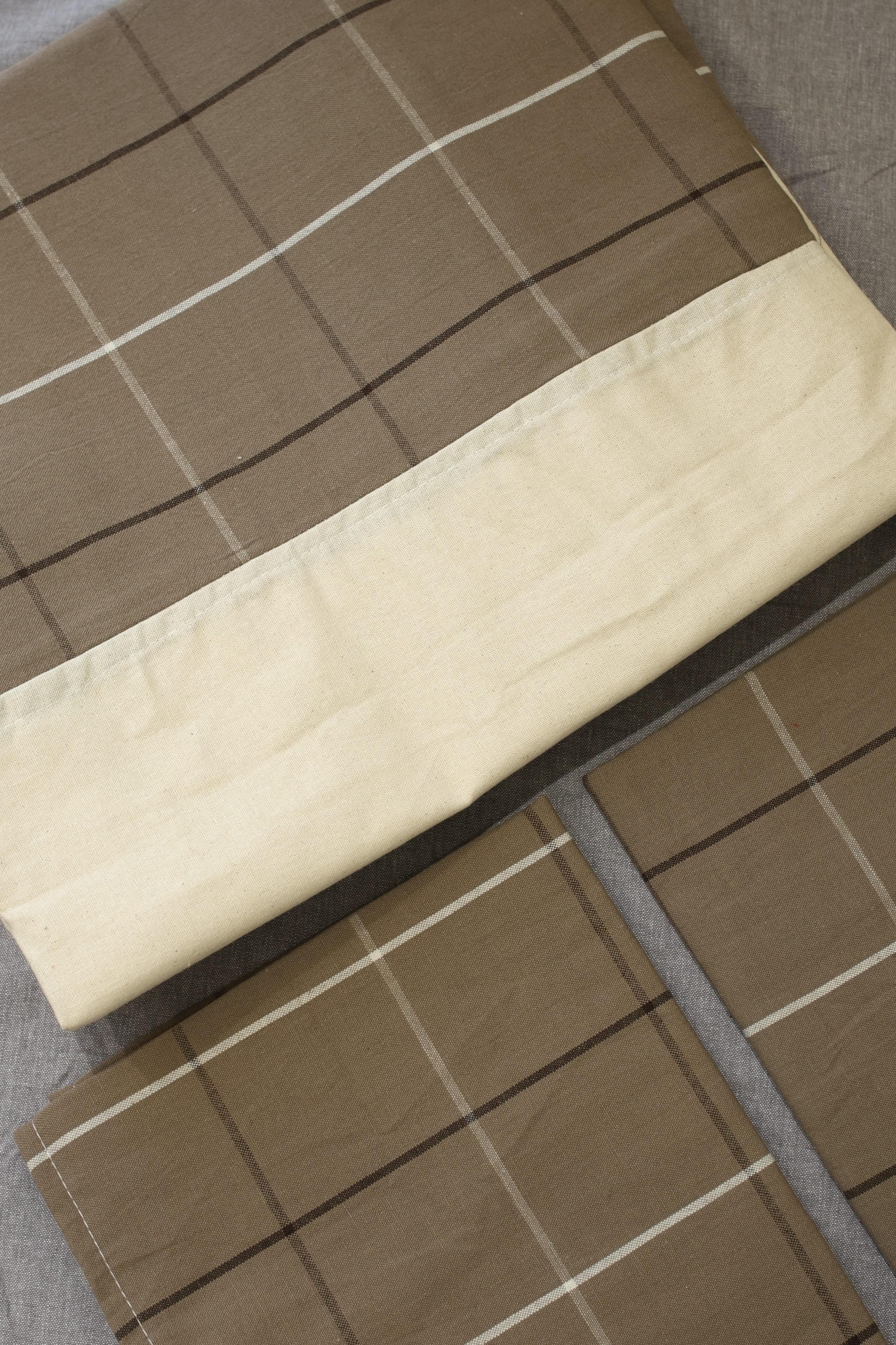 Bedsheets - Queen daily use border bedsheets