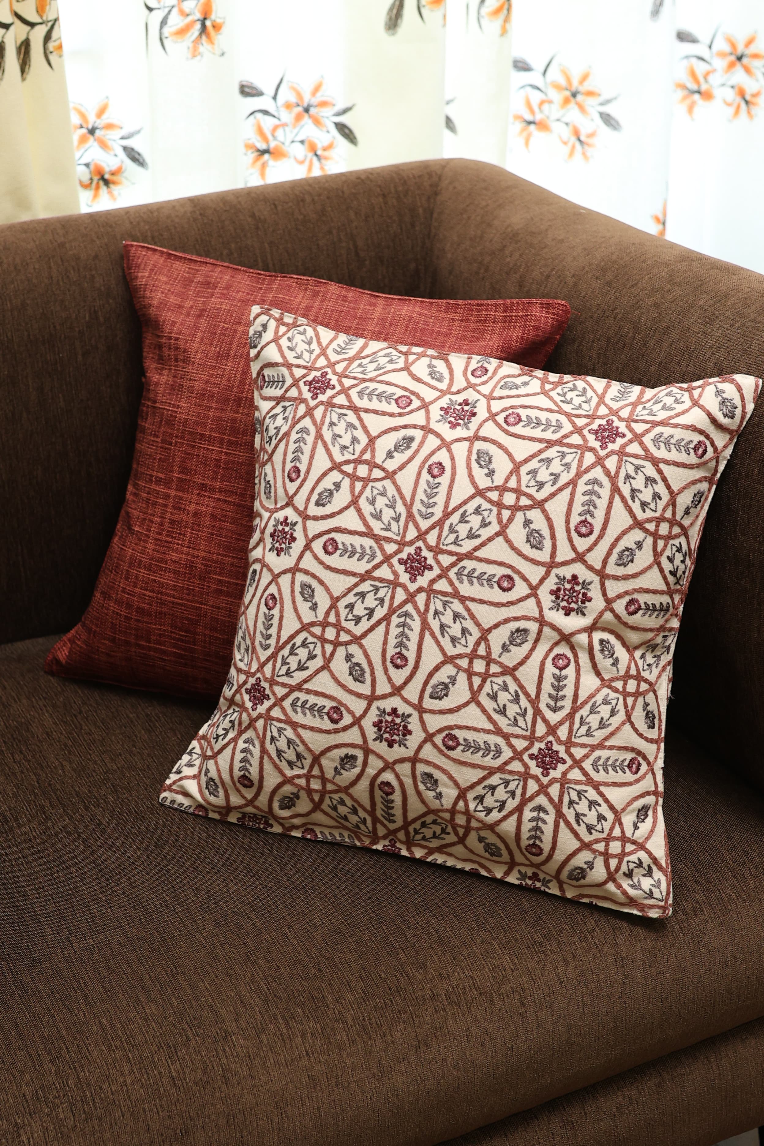 Cushion covers:Premium cushion covers prebooking