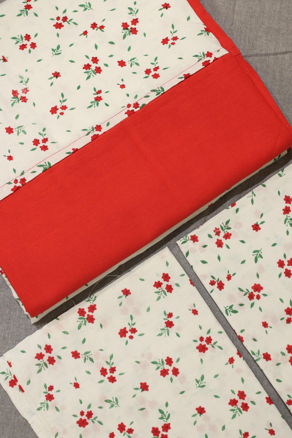 Bedsheets - King Daily use border bedsheets