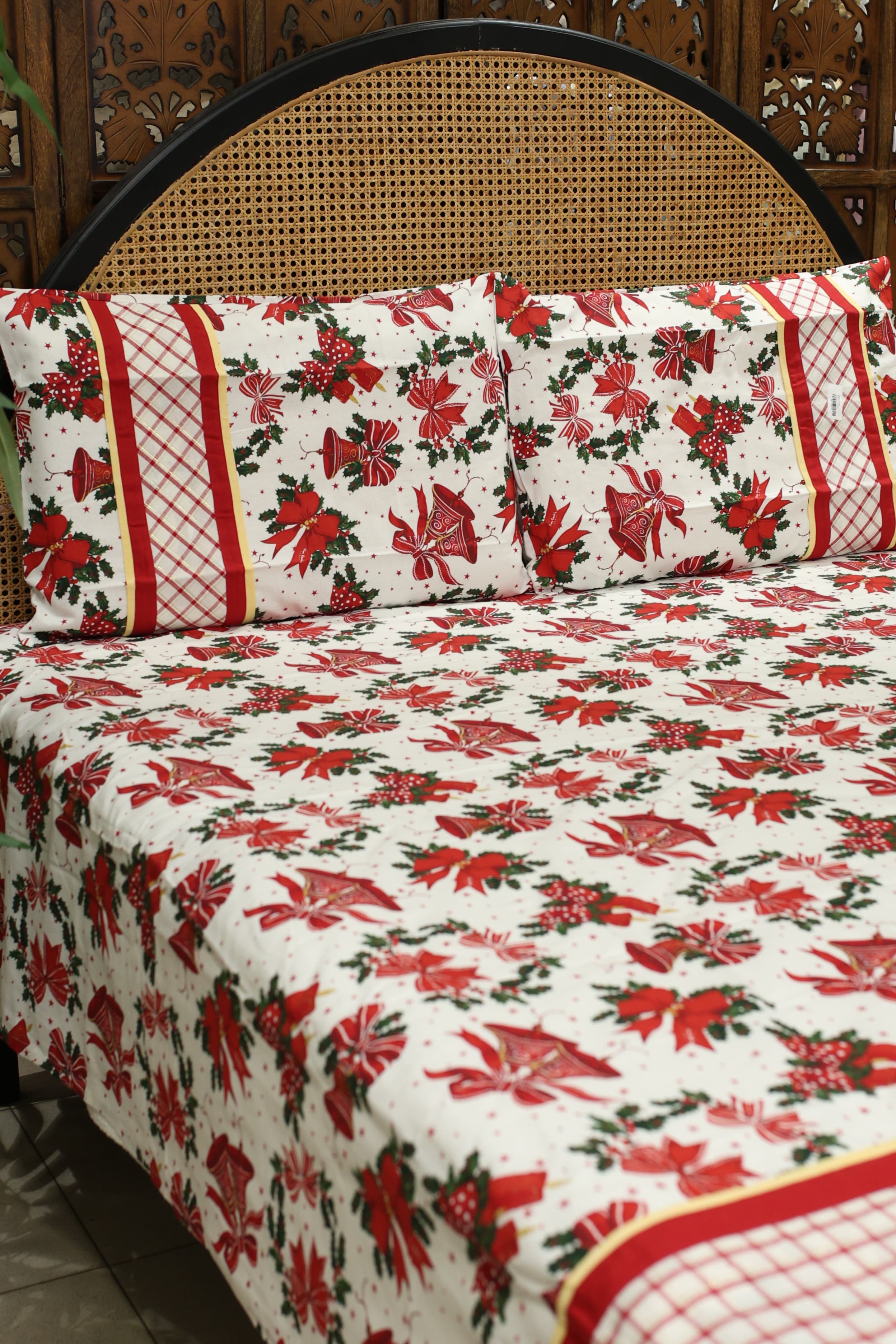 Queen Size Christmas Theme Bedsheet Set - Xmas Edition