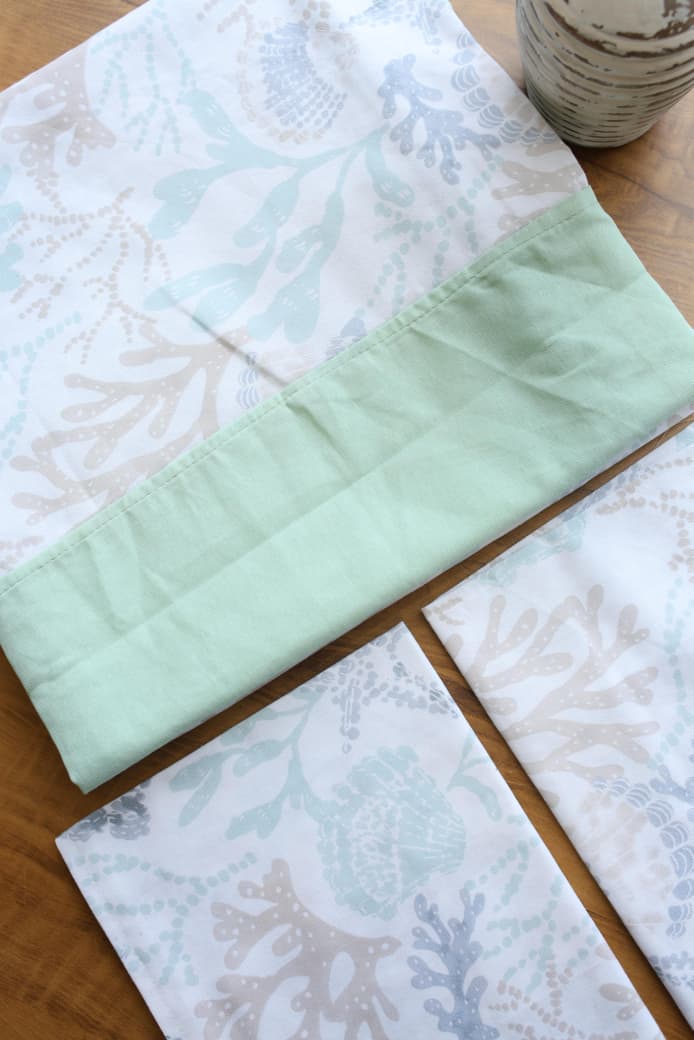 Bedsheets - Queen daily use border bedsheets