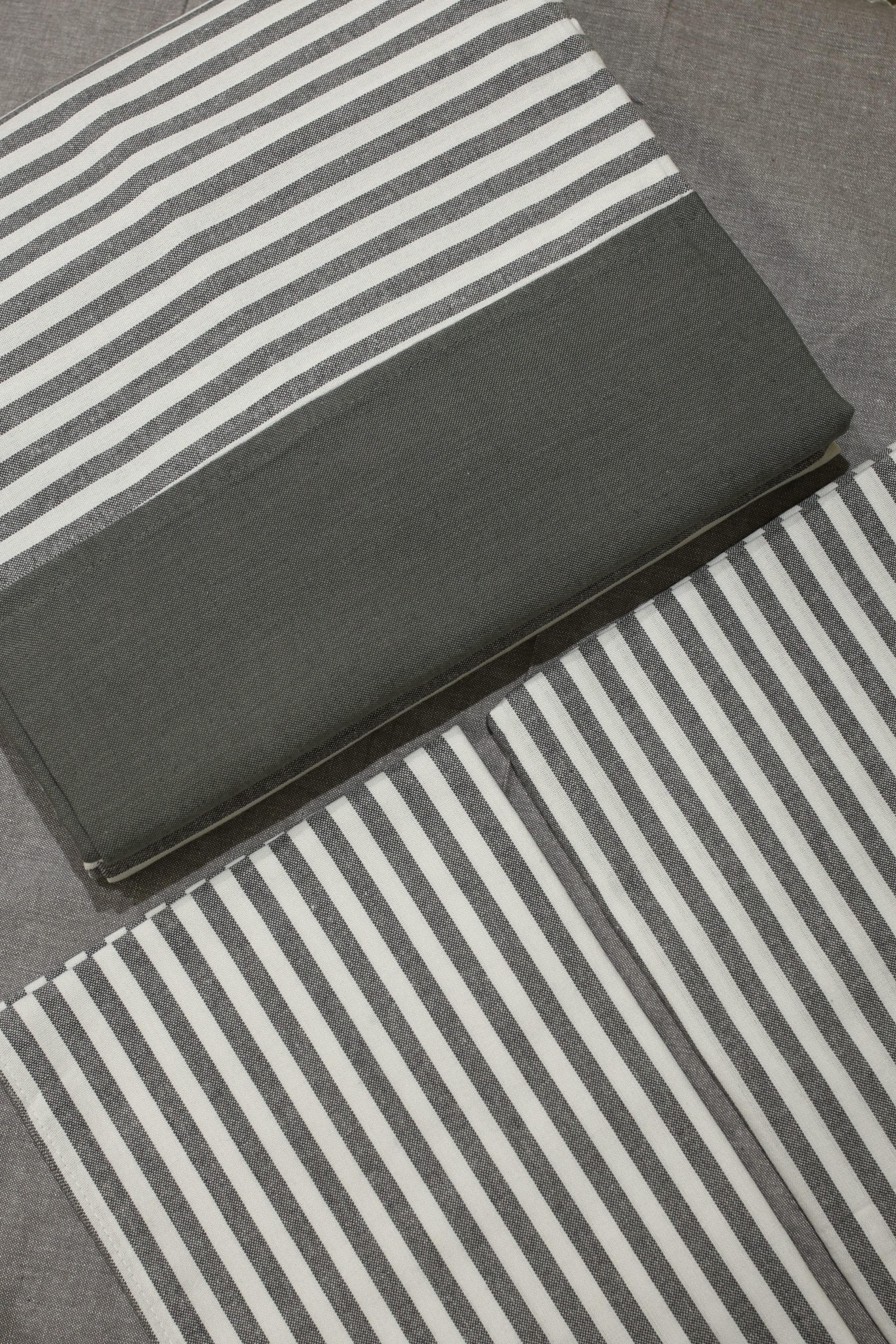 Bedsheets - King Daily use border bedsheets