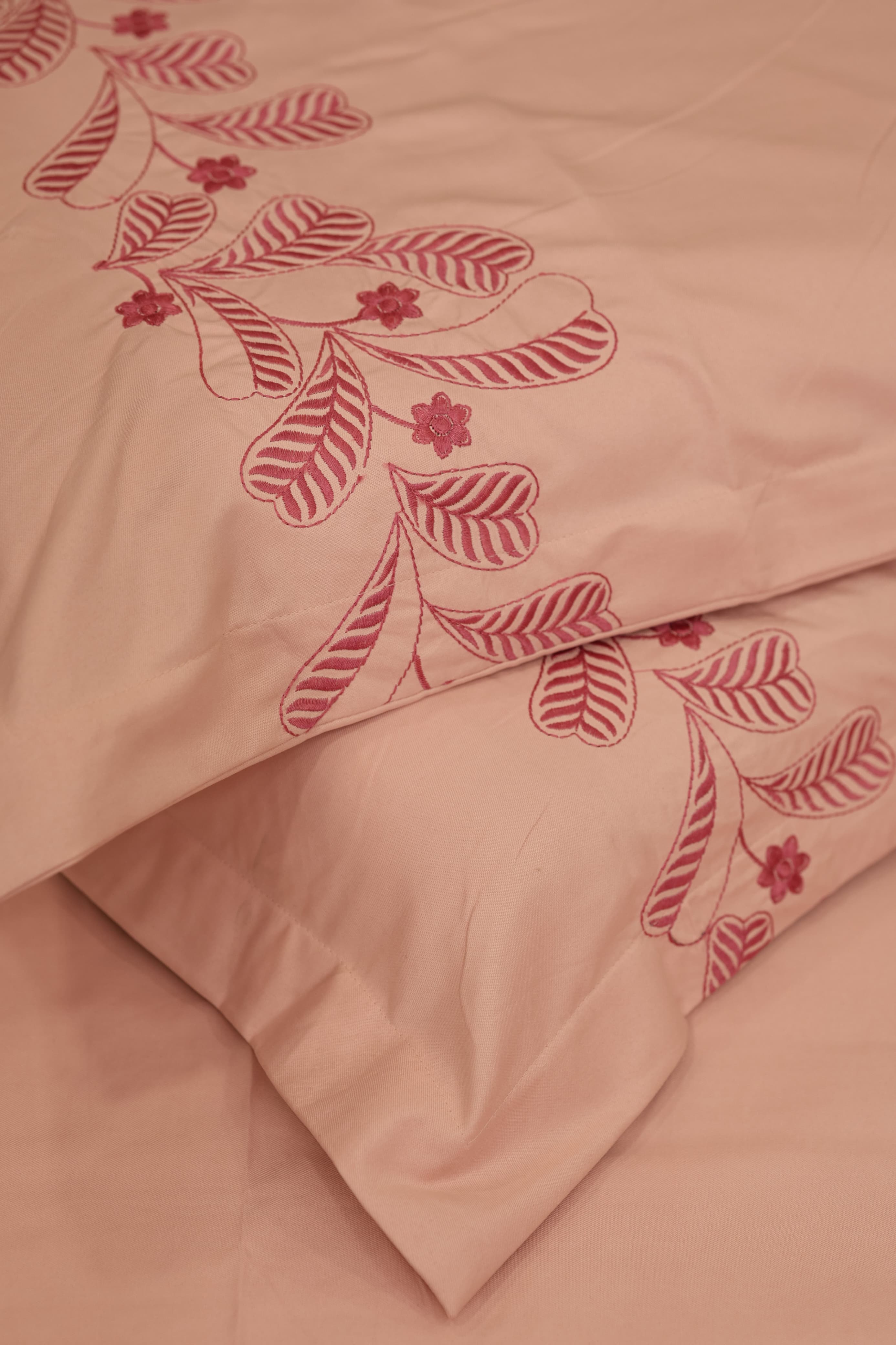 Elegant Embroidery Queen Bedsheet Set MEQ