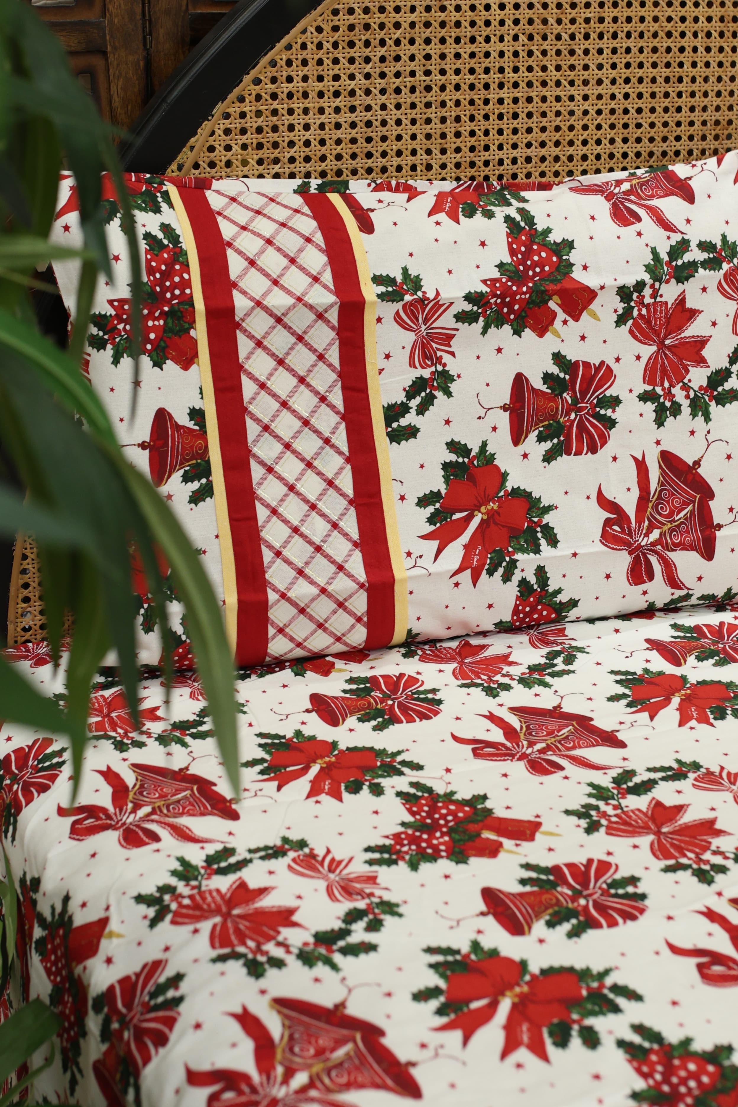 Queen Size Christmas Theme Bedsheet Set - Xmas Edition