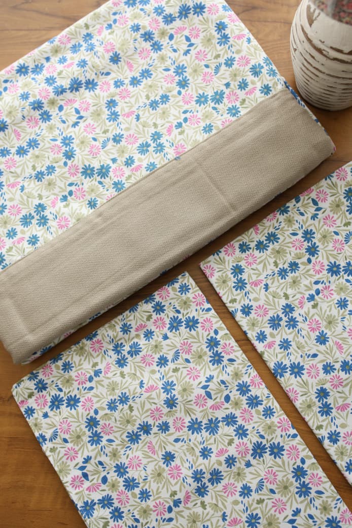 Bedsheets - Queen daily use border bedsheets