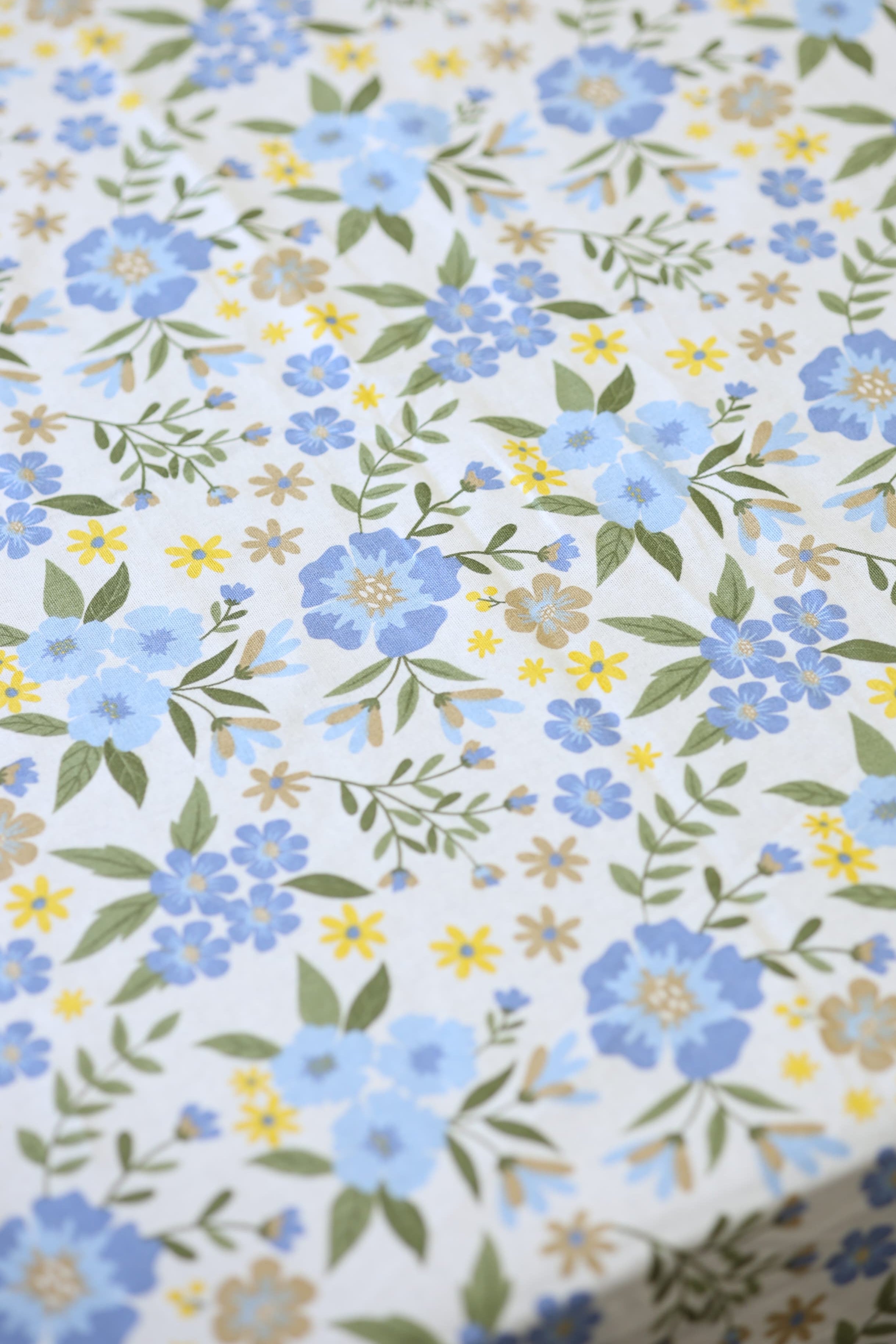 Table cloths -  4 seater printed table cloth | 54 * 78 inch