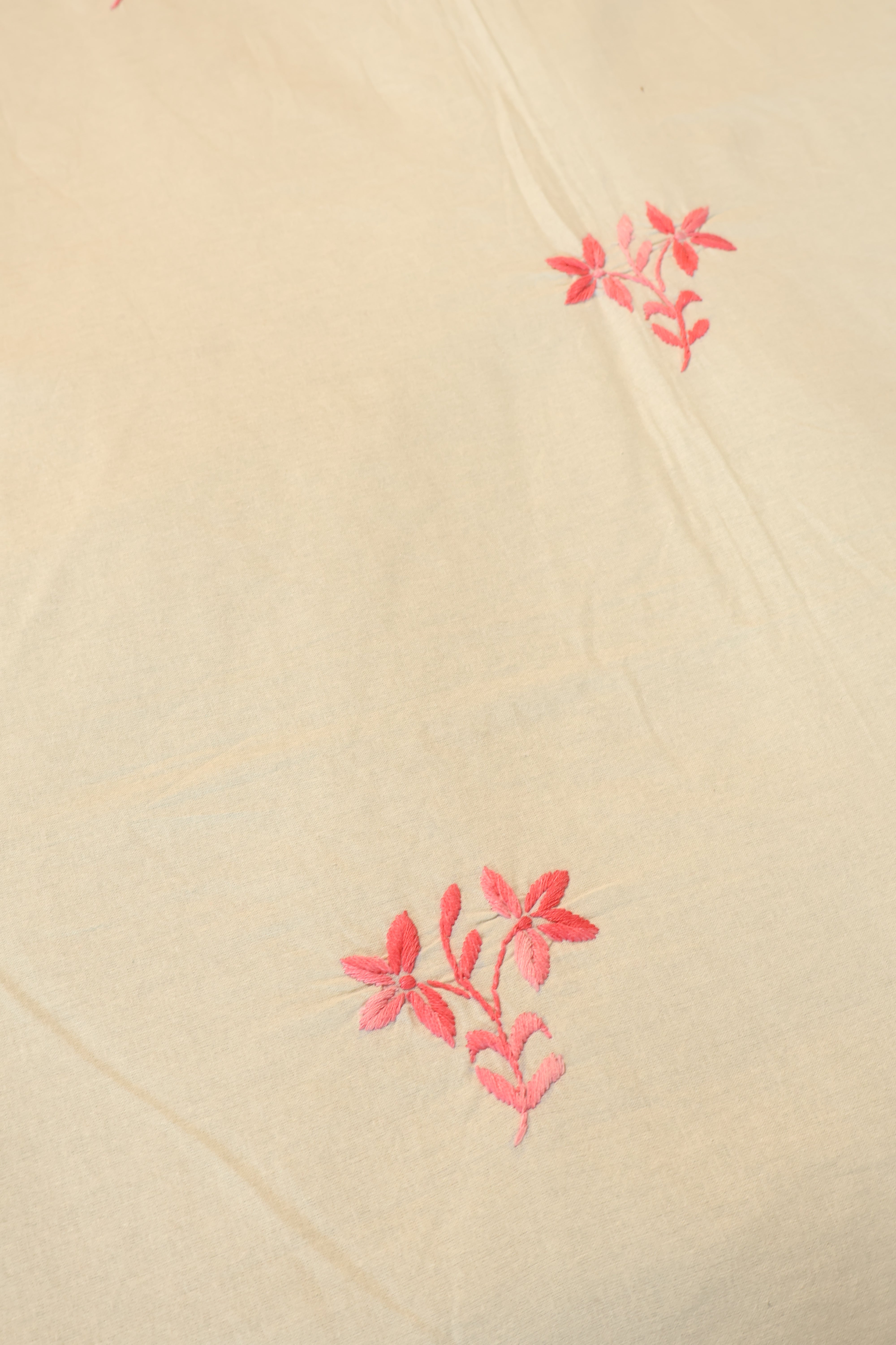 Table cloths-4 seater Embroidery