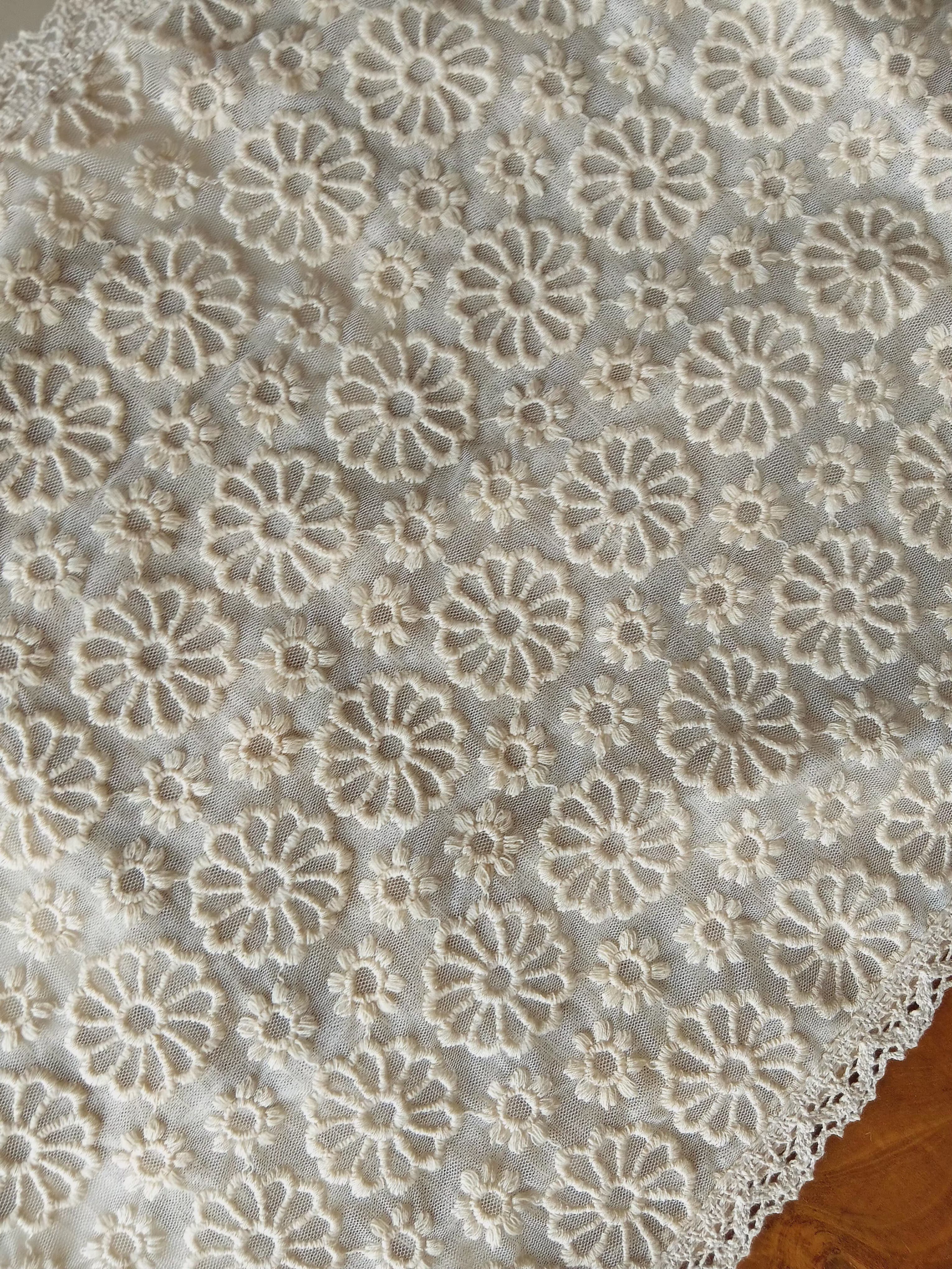 Table Runners - 6 seater (thread work)