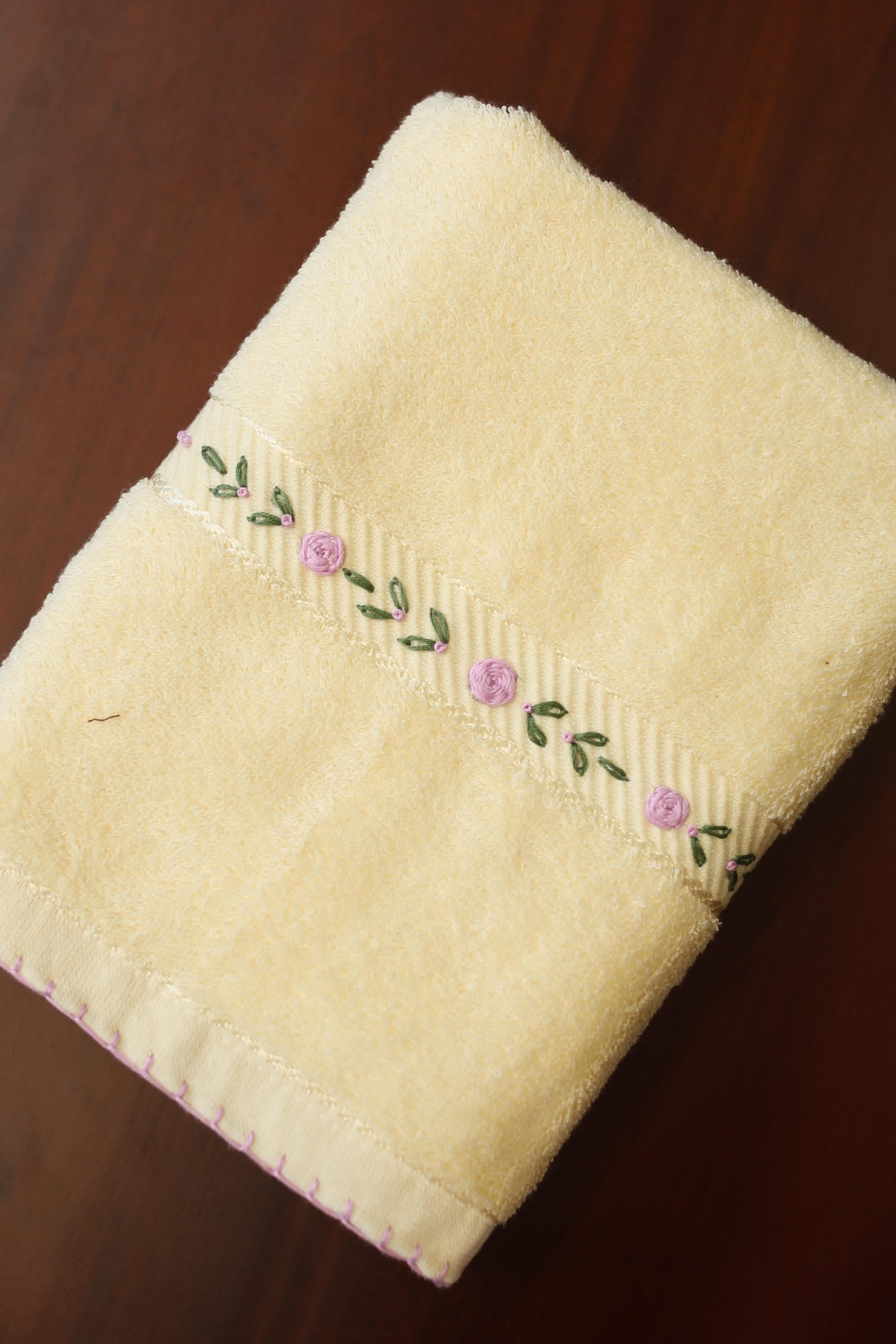 Towels:Embroidered Turkey towels