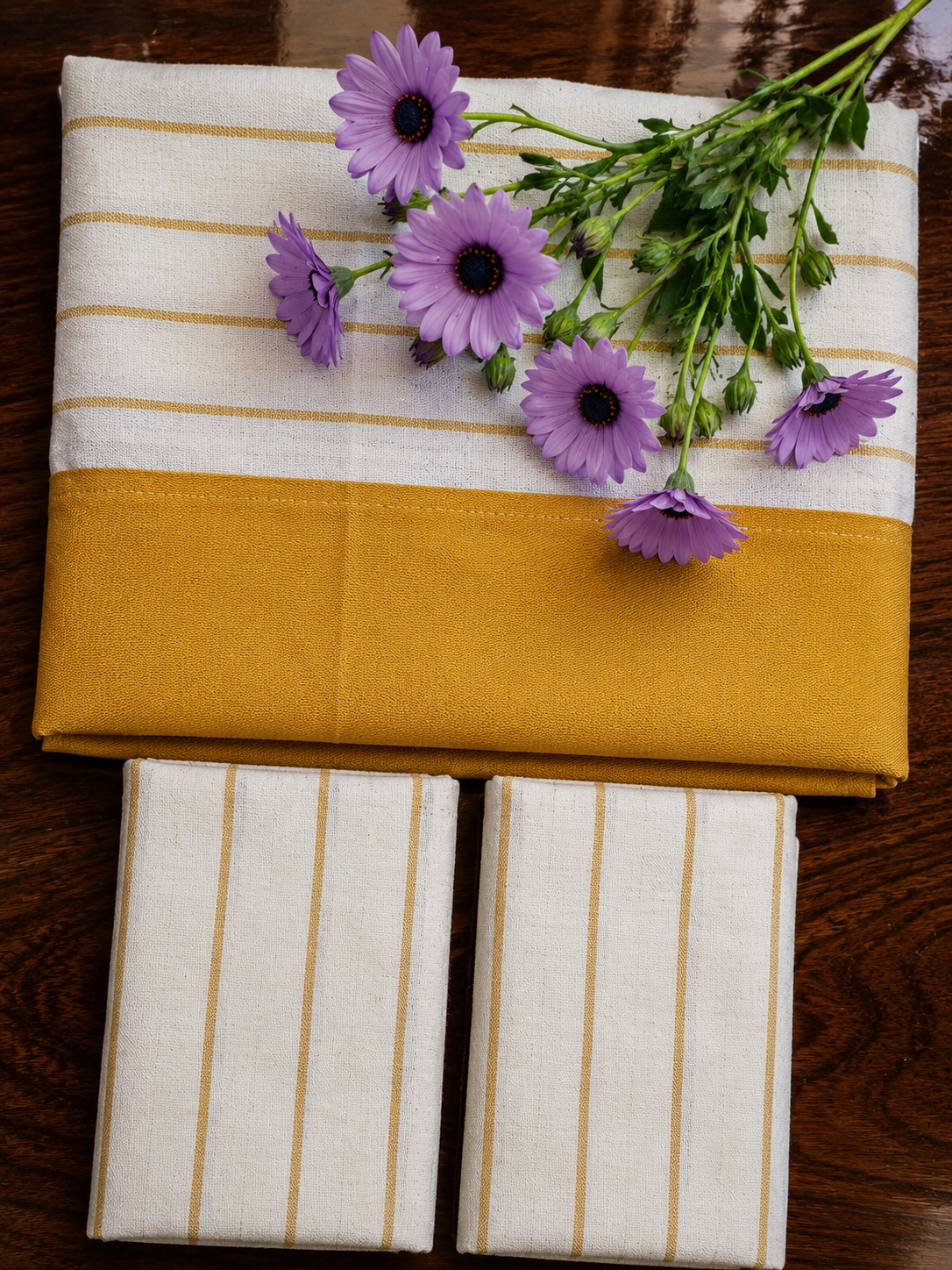 Bedsheets - King daily use border bedsheets